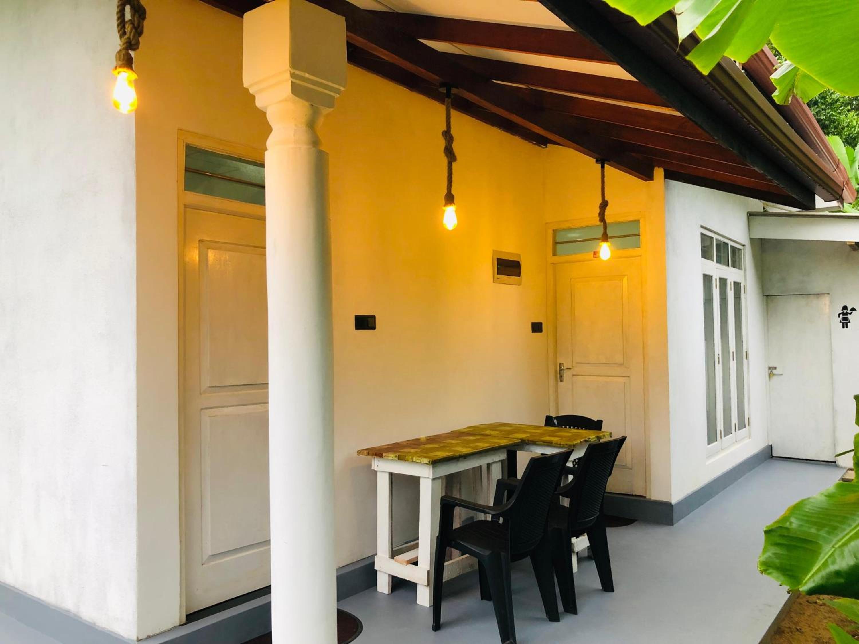 White House Weligama