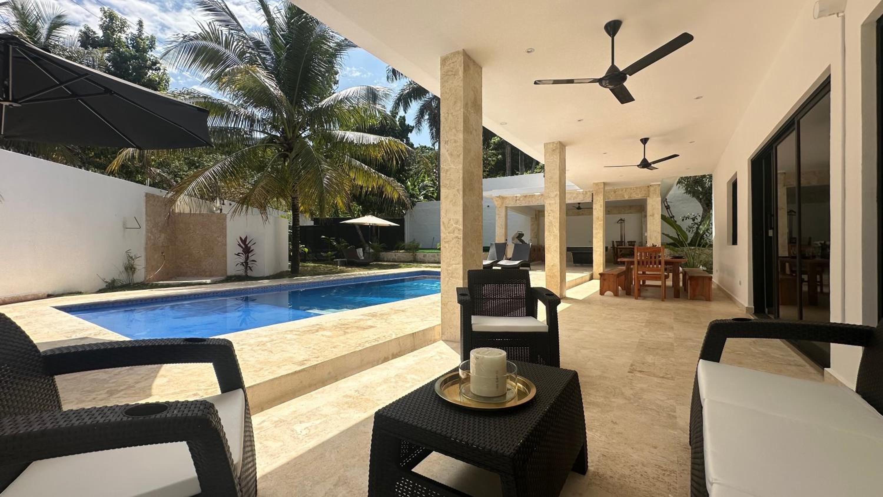 NEW Grand 5 Bedroom Villa with Pool and Full outdoor Kitchen !