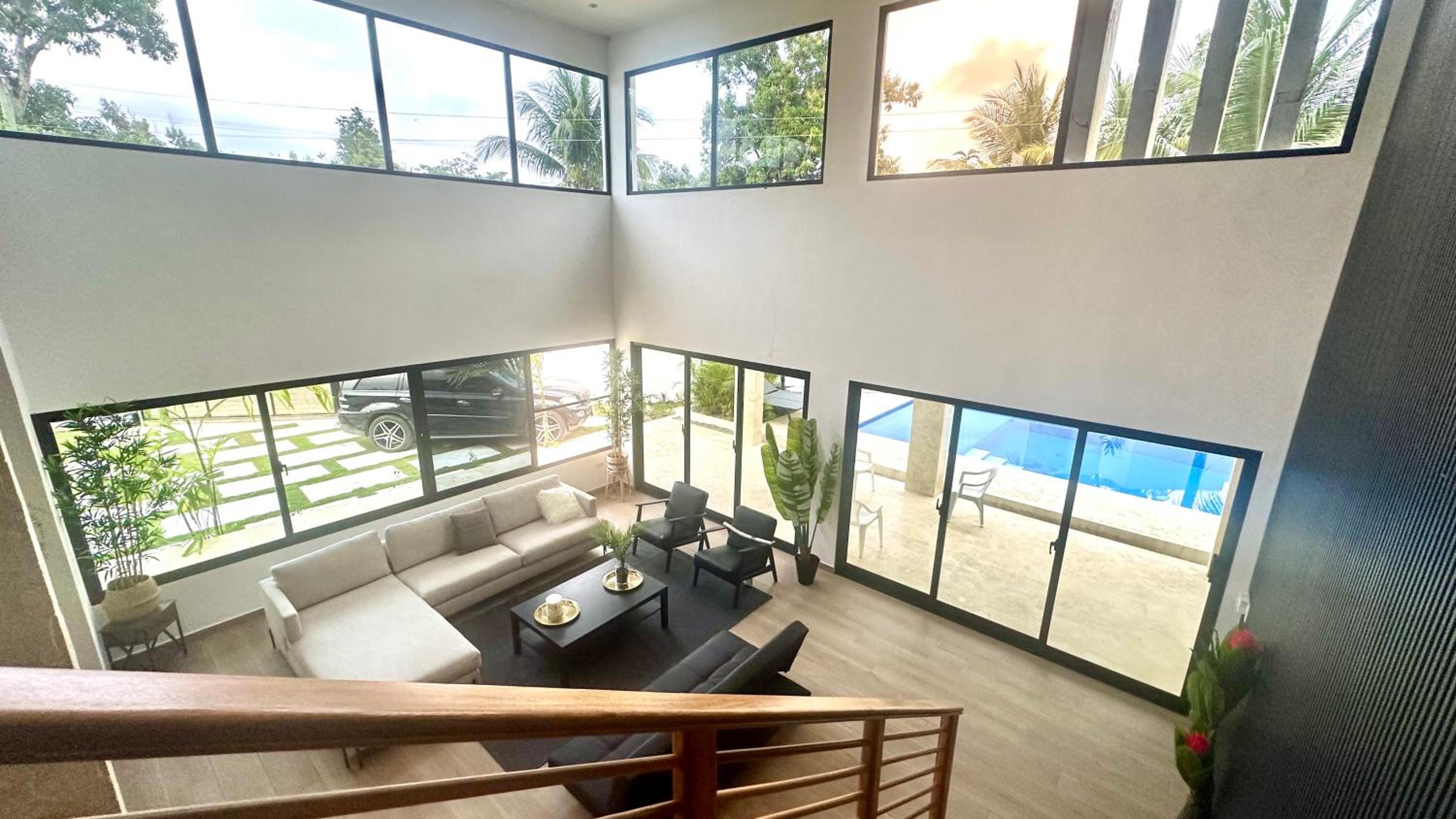 NEW Grand 5 Bedroom Villa with Pool and Full outdoor Kitchen !