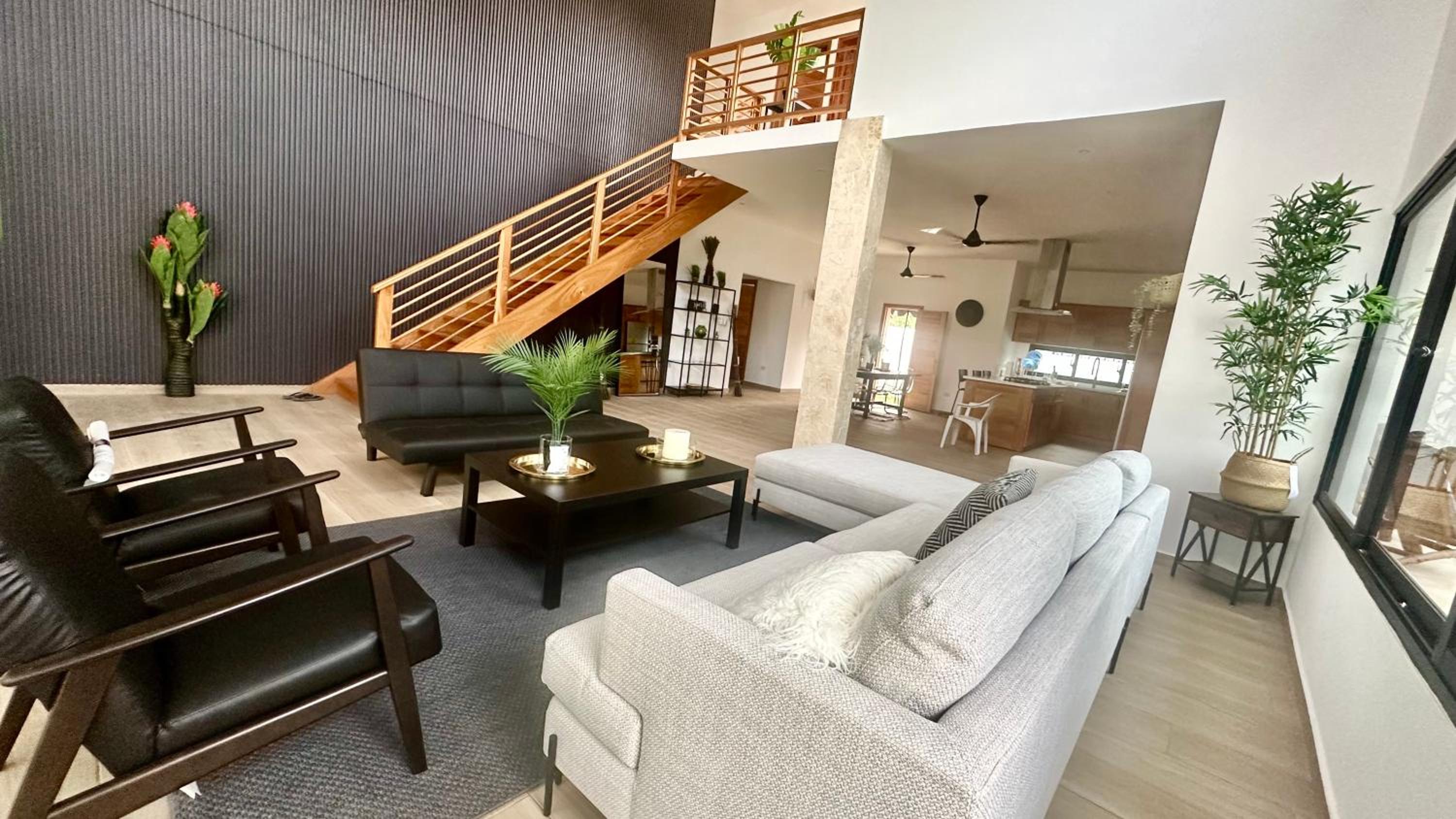 NEW Grand 5 Bedroom Villa with Pool and Full outdoor Kitchen !
