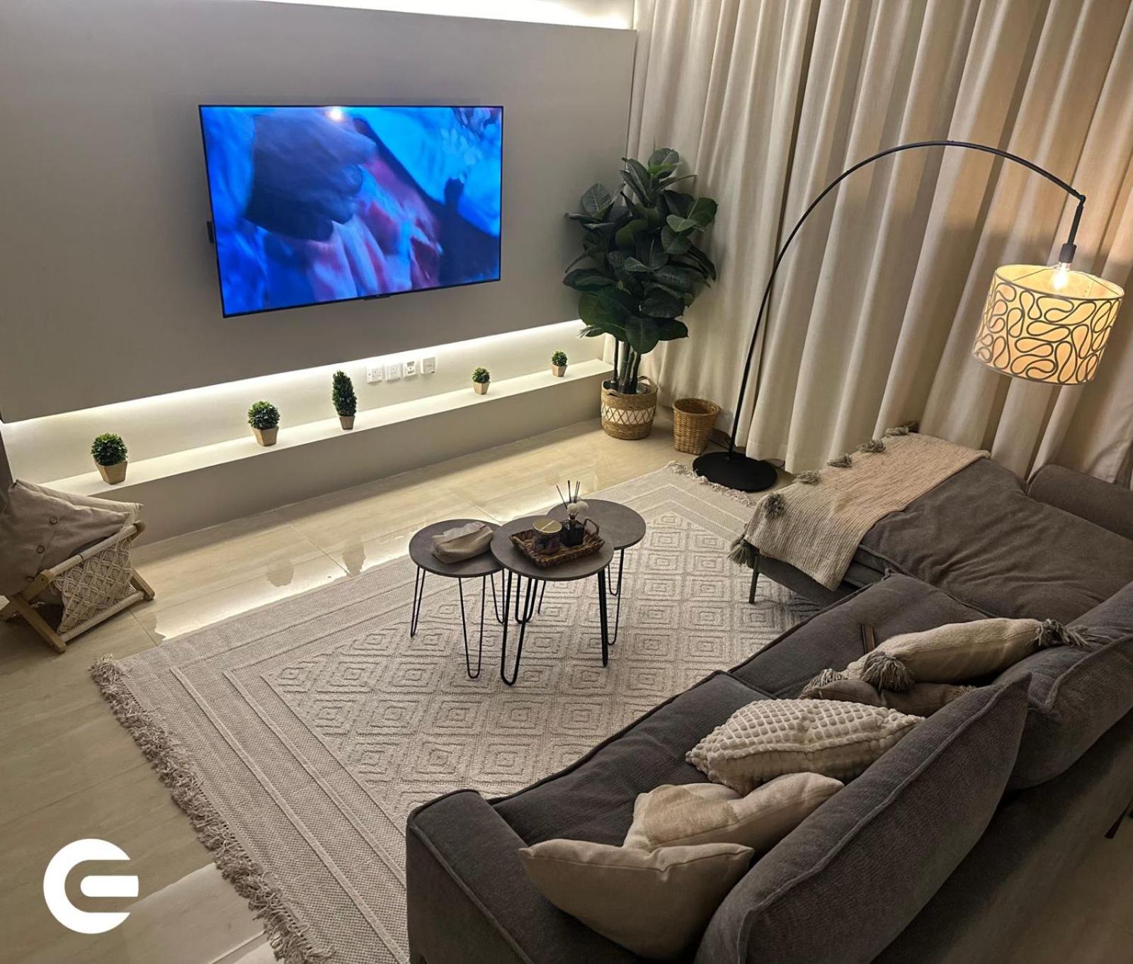 Condo in AlMalqa - Self check in