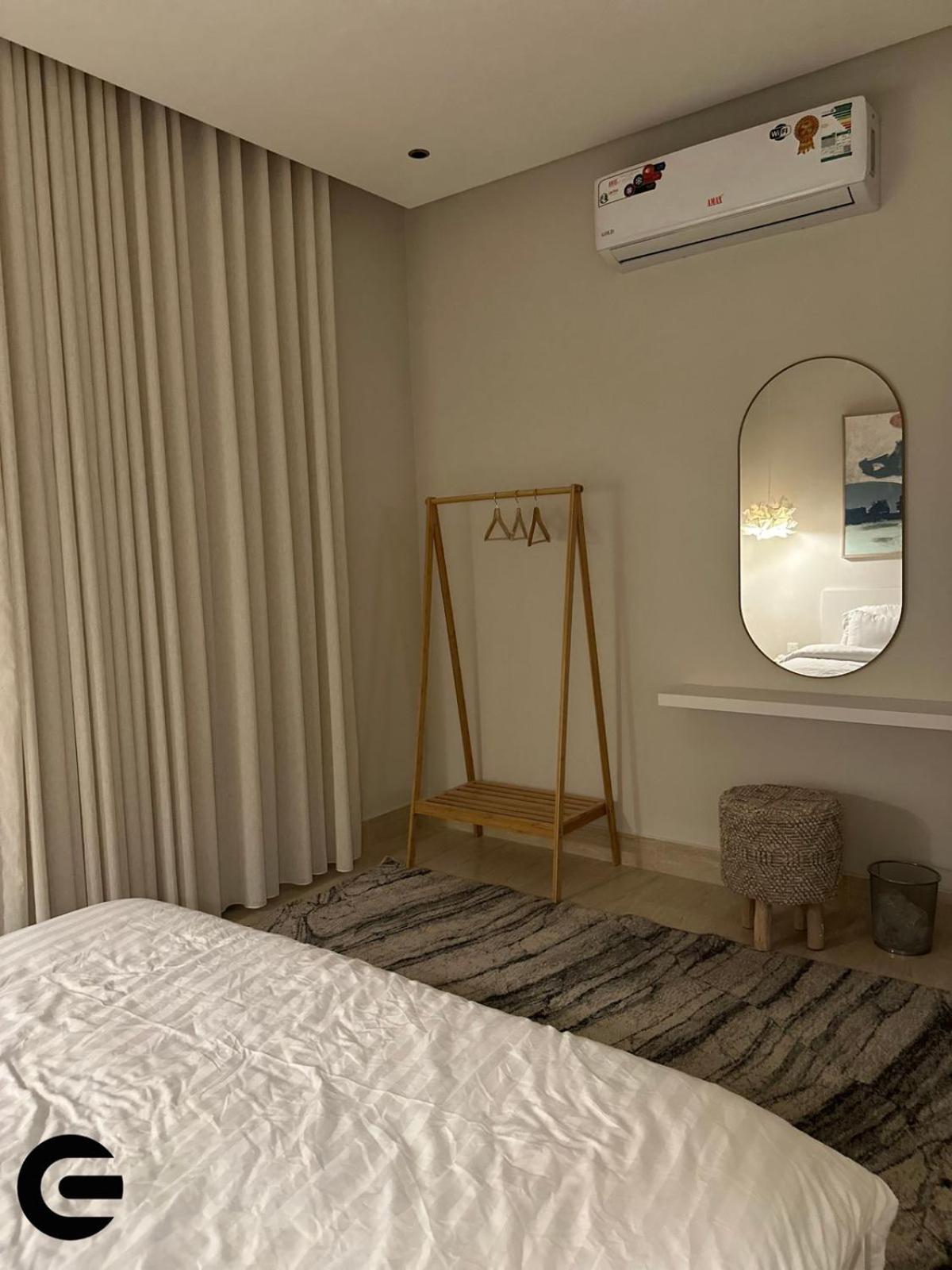 Condo in AlMalqa - Self check in