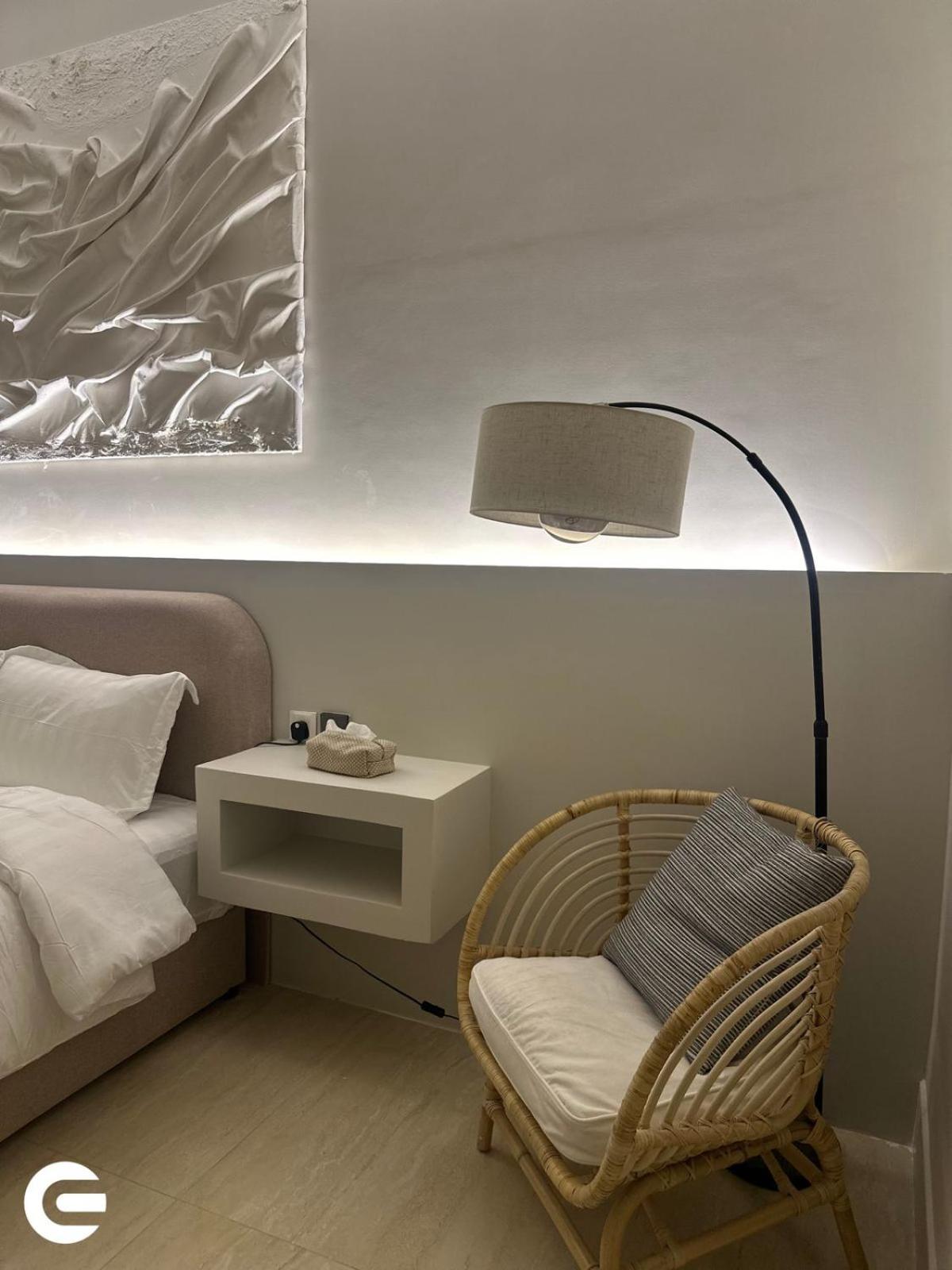 Condo in AlMalqa - Self check in
