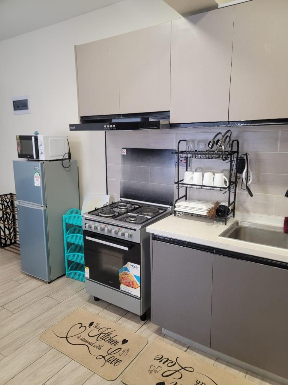 Bela Getaway Homes Elegant One bedroom Apartment view 3