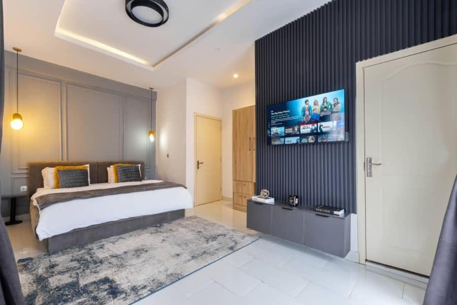 Smart 2 bedroom apartment chisco Lekki phase 1 view 5