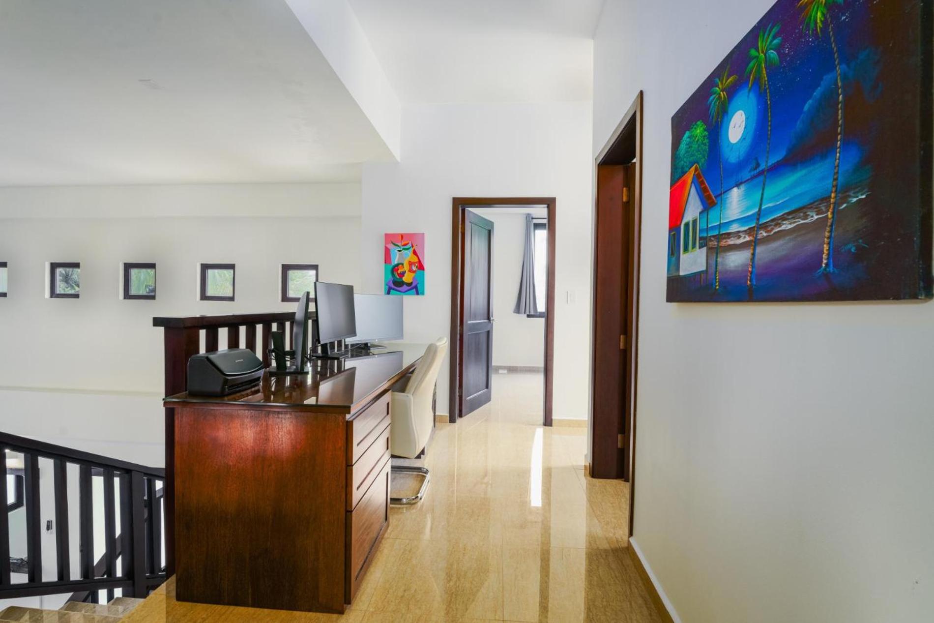 Castaway Villa - 4 Bedroom Beachfront Villa