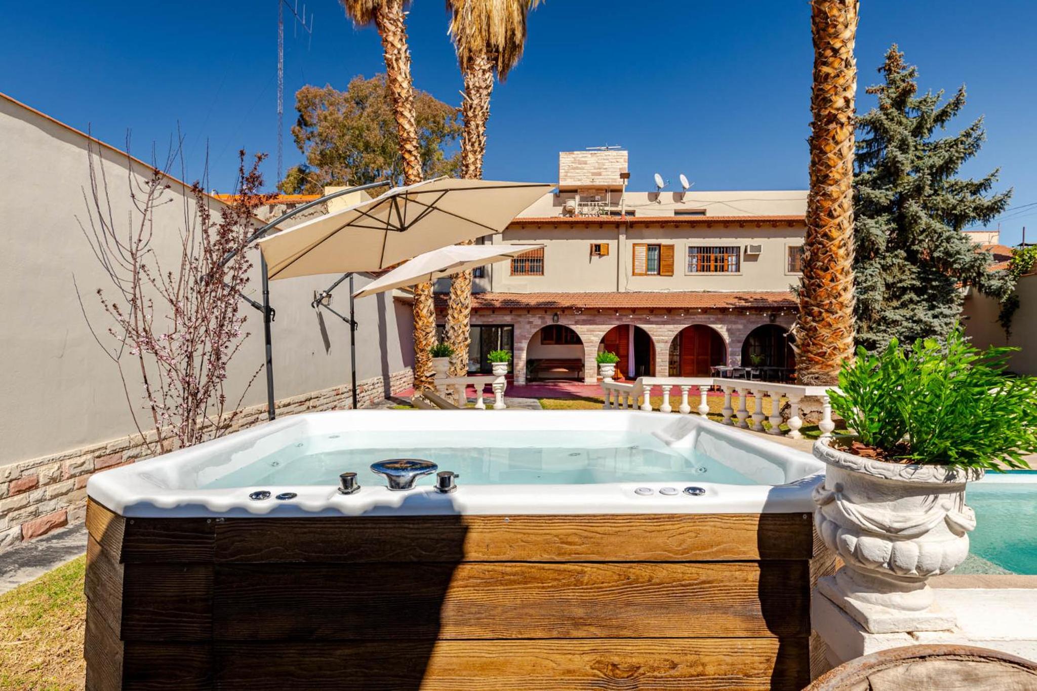 Fliphaus Wine Country - 9 Bd 22pax Pool Jacuzzi