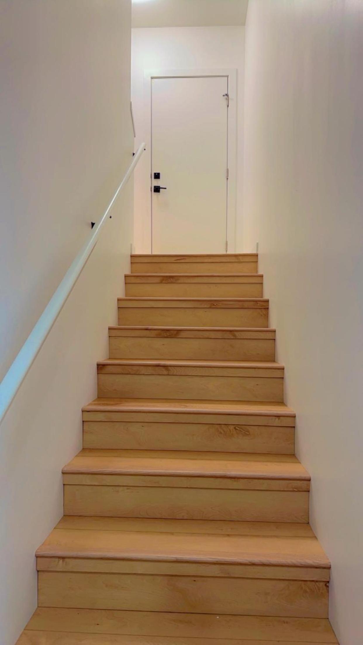 Private Luxury 2 Bedrooms Basement Suite Winnipeg