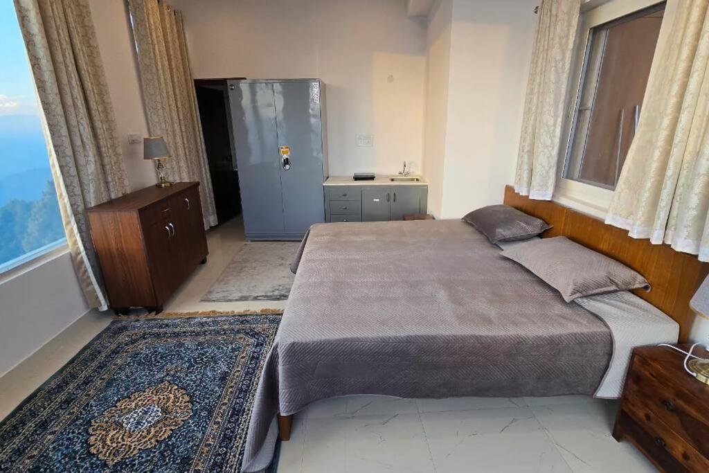 Private Room 1 BR Enclosing the mountains view 2