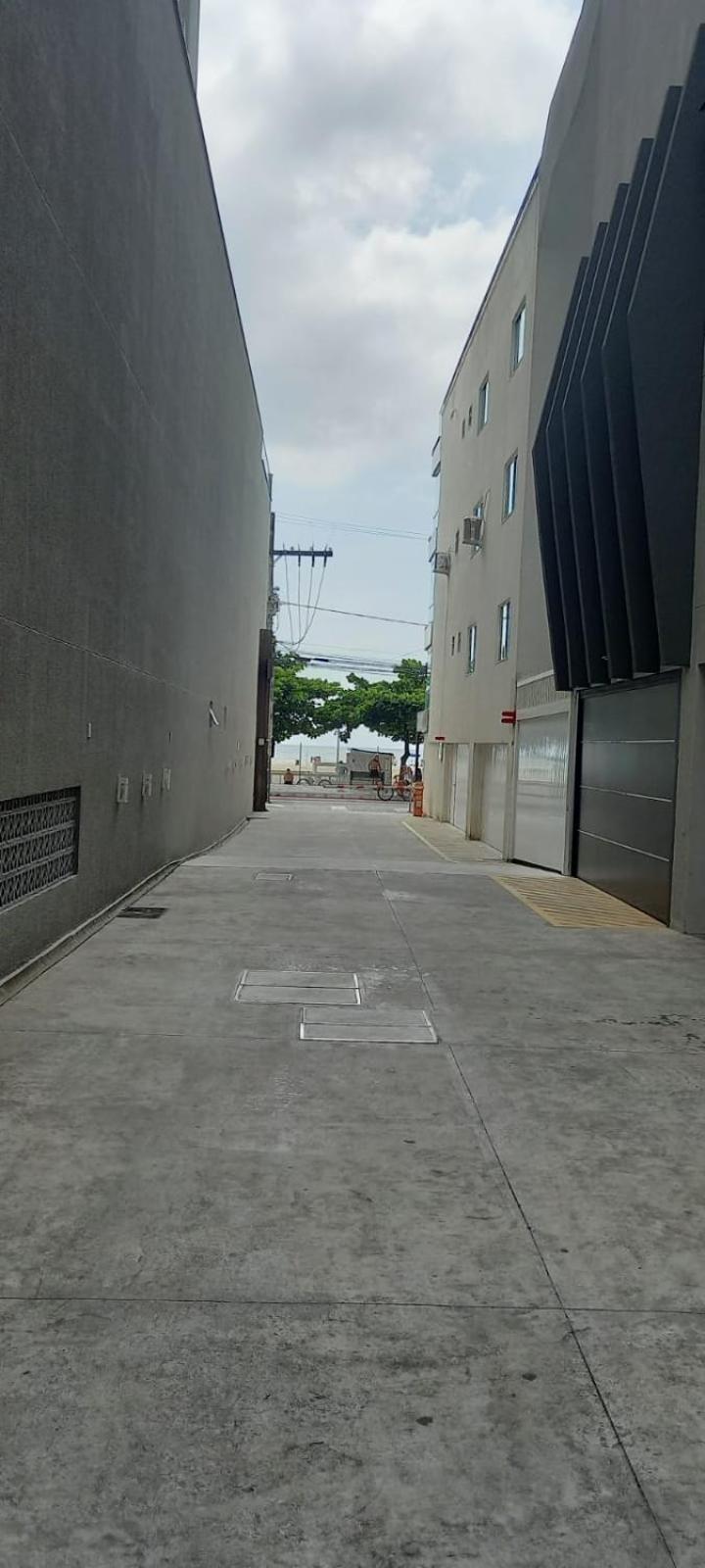 Apto 2 quartos com ar, Pé na Areia