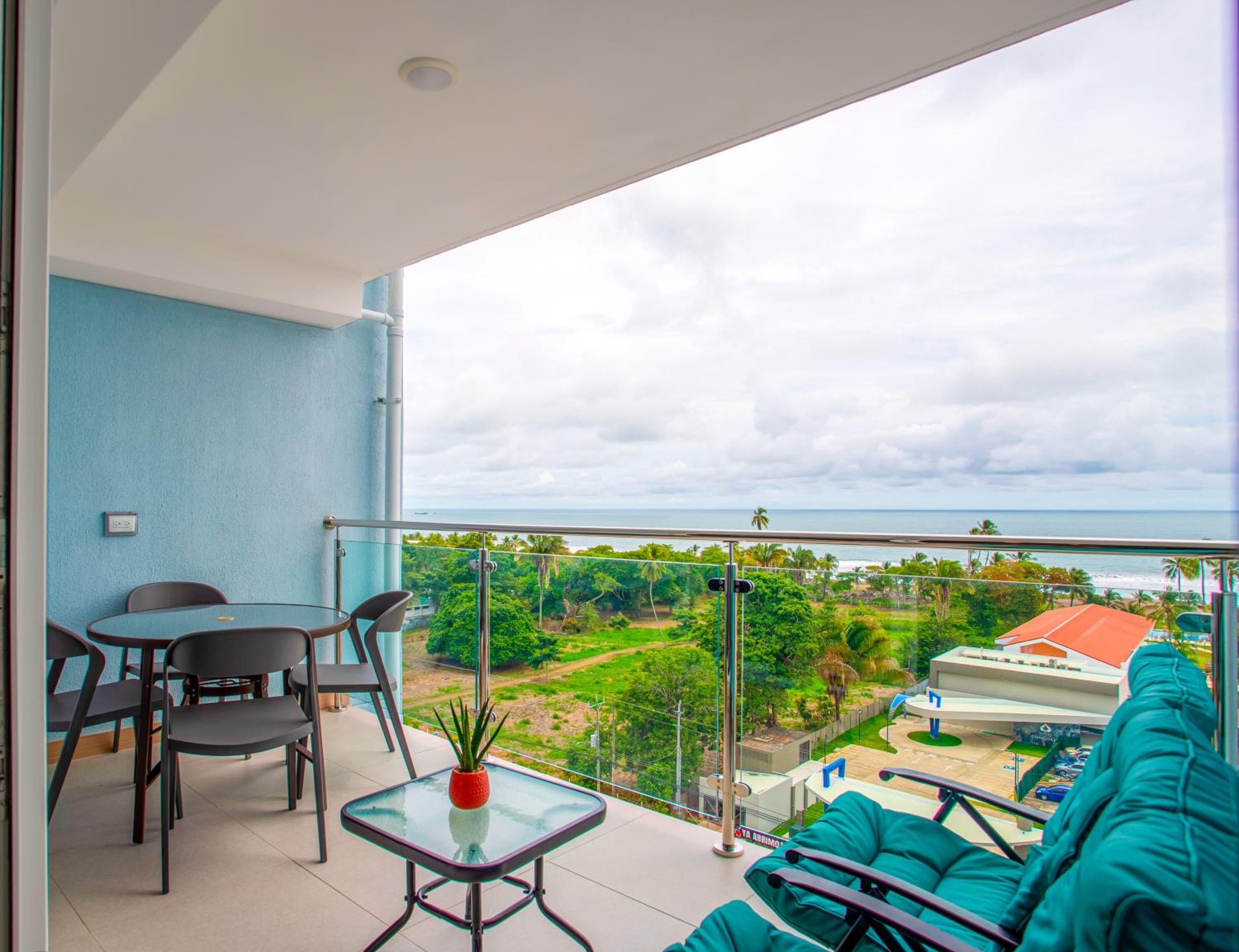 Casago 1101A, BRAND NEW RENTAL Seaside Serenity! Stunning Condo with Coastal Vibes