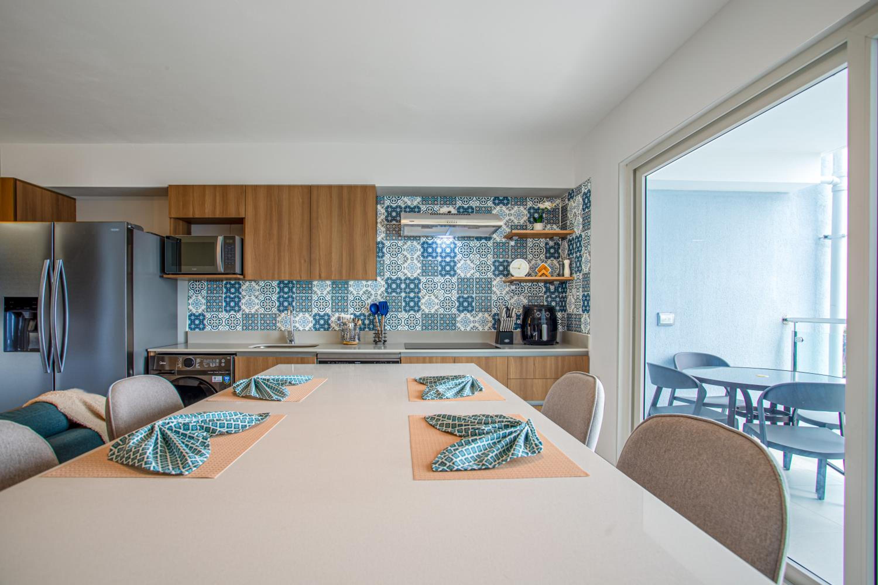 Casago 1101A, BRAND NEW RENTAL Seaside Serenity! Stunning Condo with Coastal Vibes