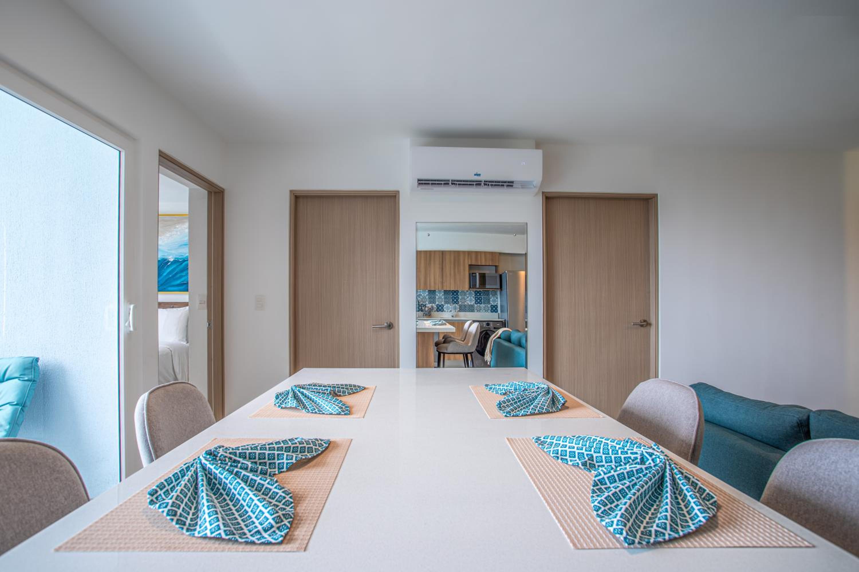 Casago 1101A, BRAND NEW RENTAL Seaside Serenity! Stunning Condo with Coastal Vibes