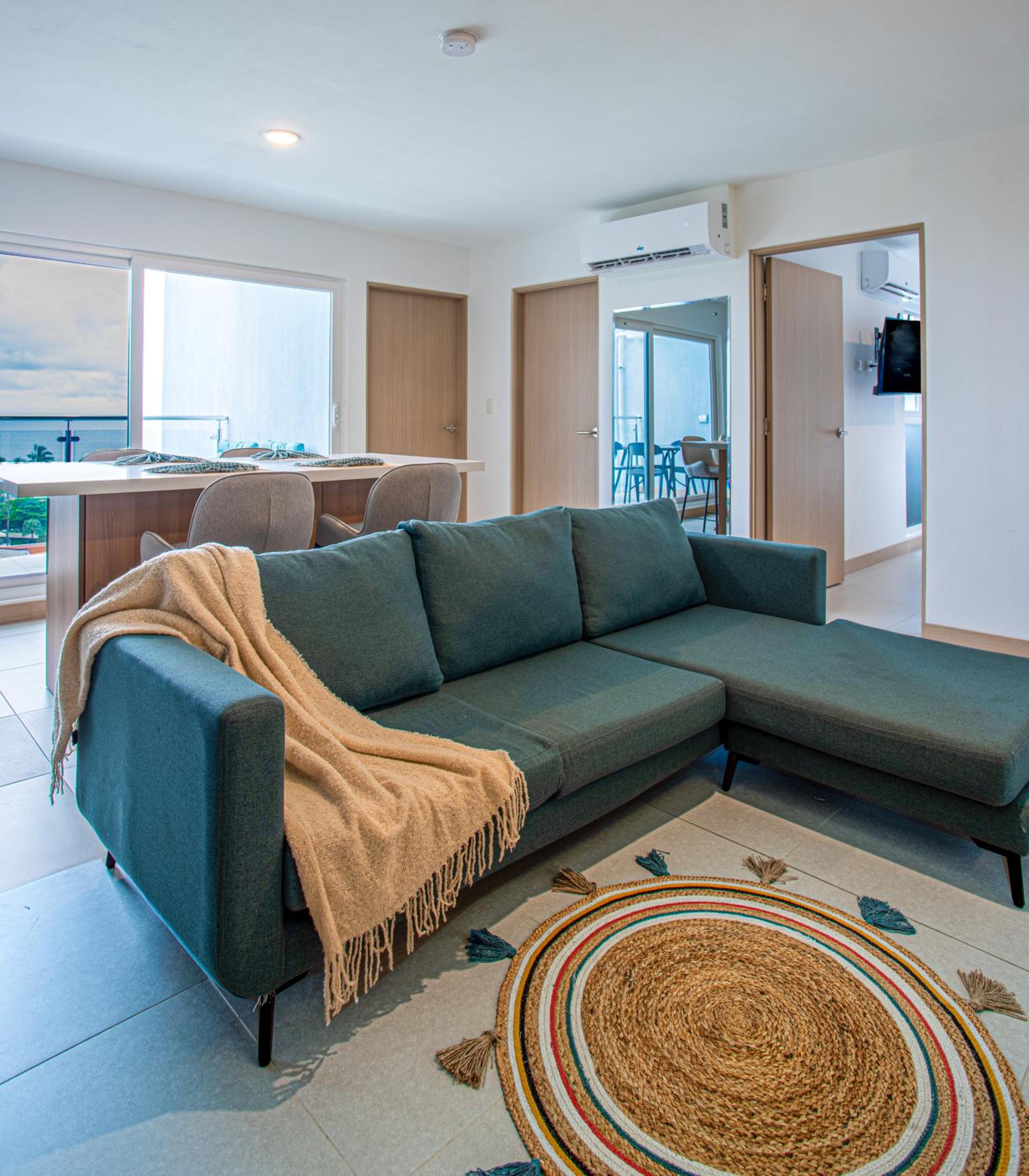 Casago 1101A, BRAND NEW RENTAL Seaside Serenity! Stunning Condo with Coastal Vibes