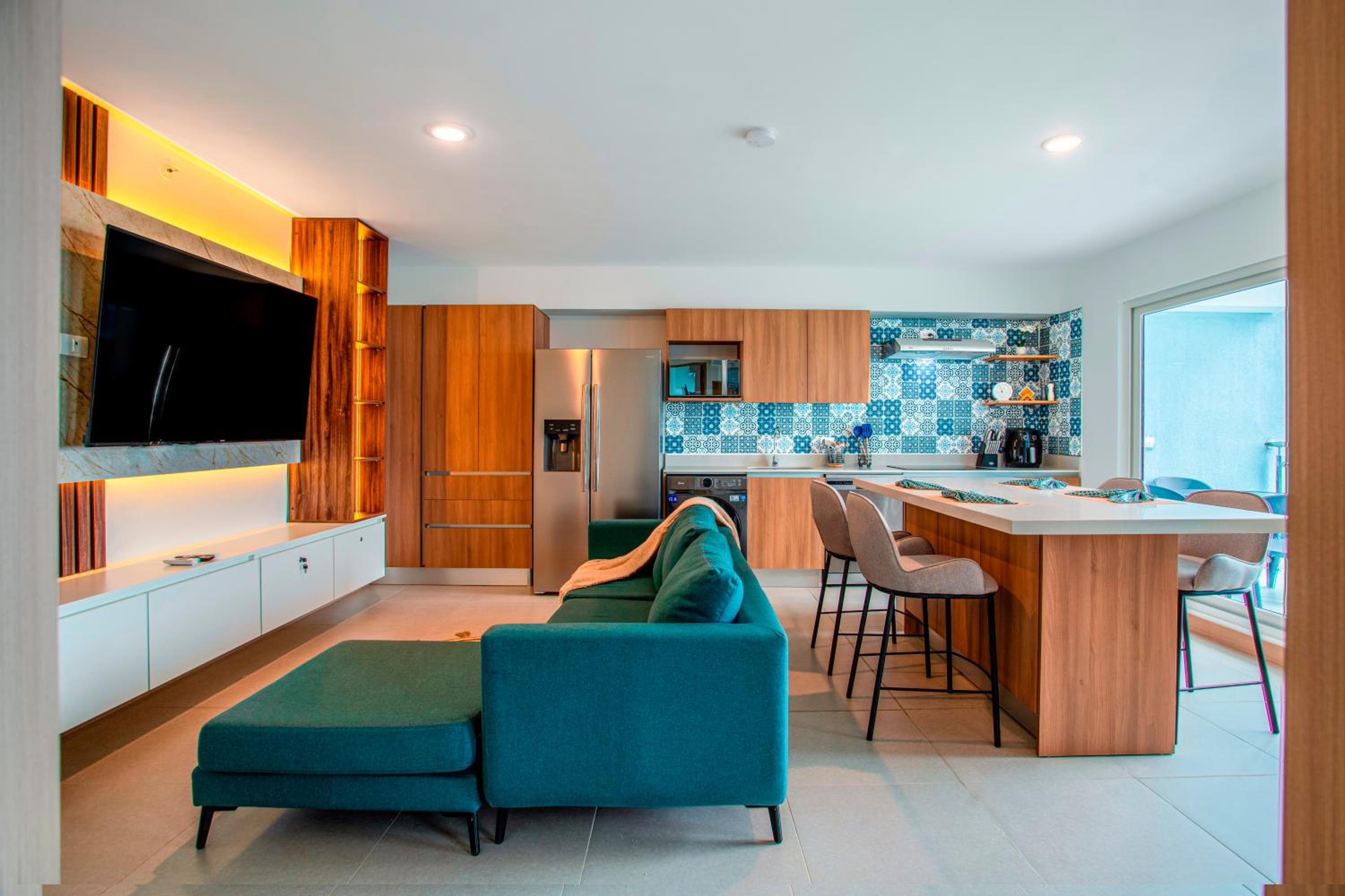 Casago 1101A, BRAND NEW RENTAL Seaside Serenity! Stunning Condo with Coastal Vibes
