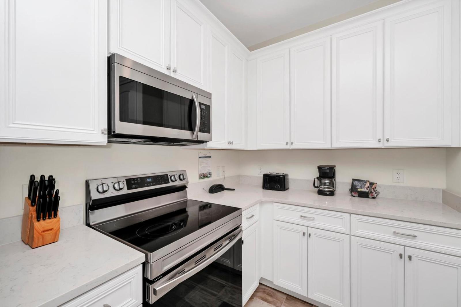 Charming Villa Near Disney With Margaritaville Resort & Island H20 Access - 8173Su