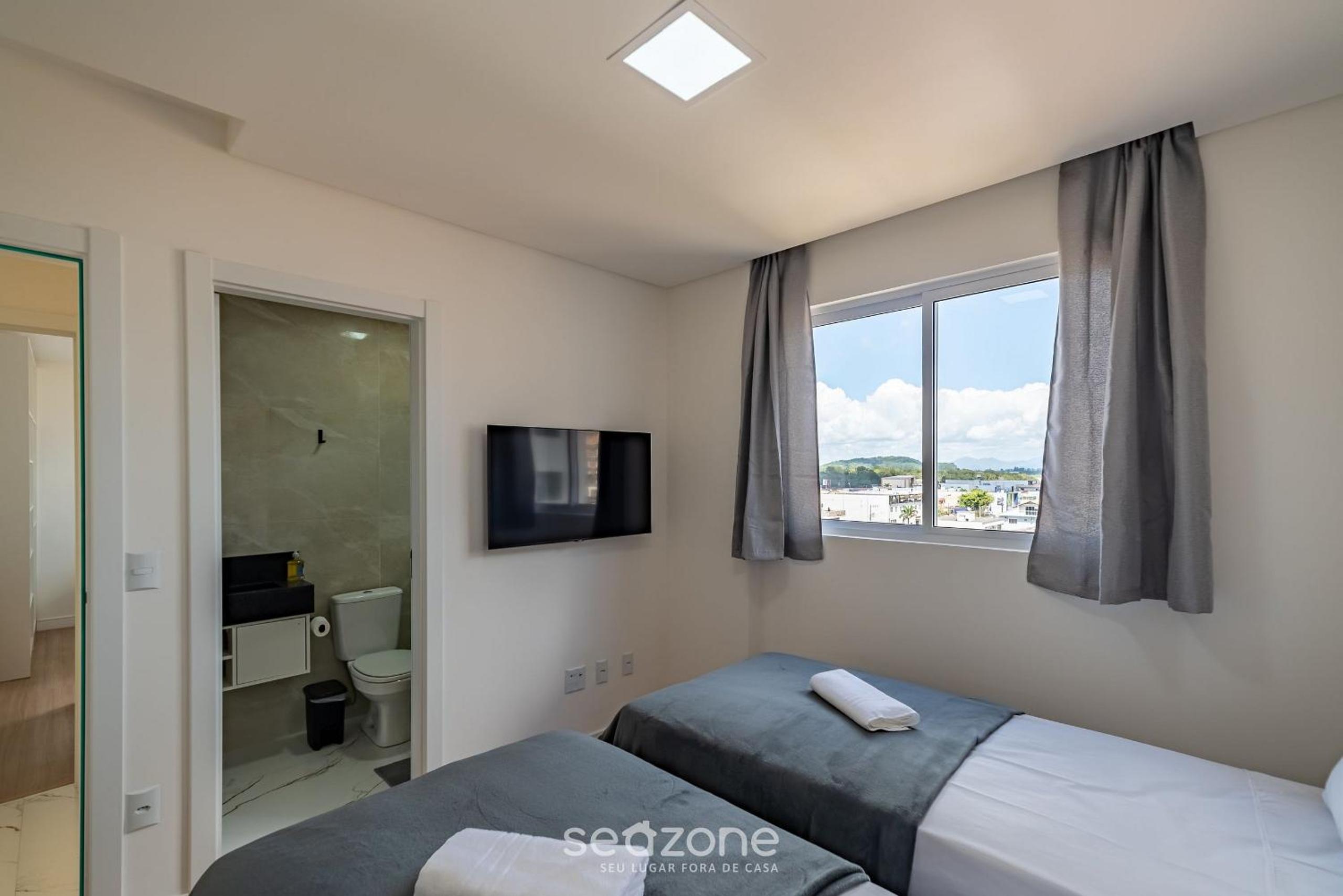 CII - Apartments 900m from the Beach in Porto Belo
