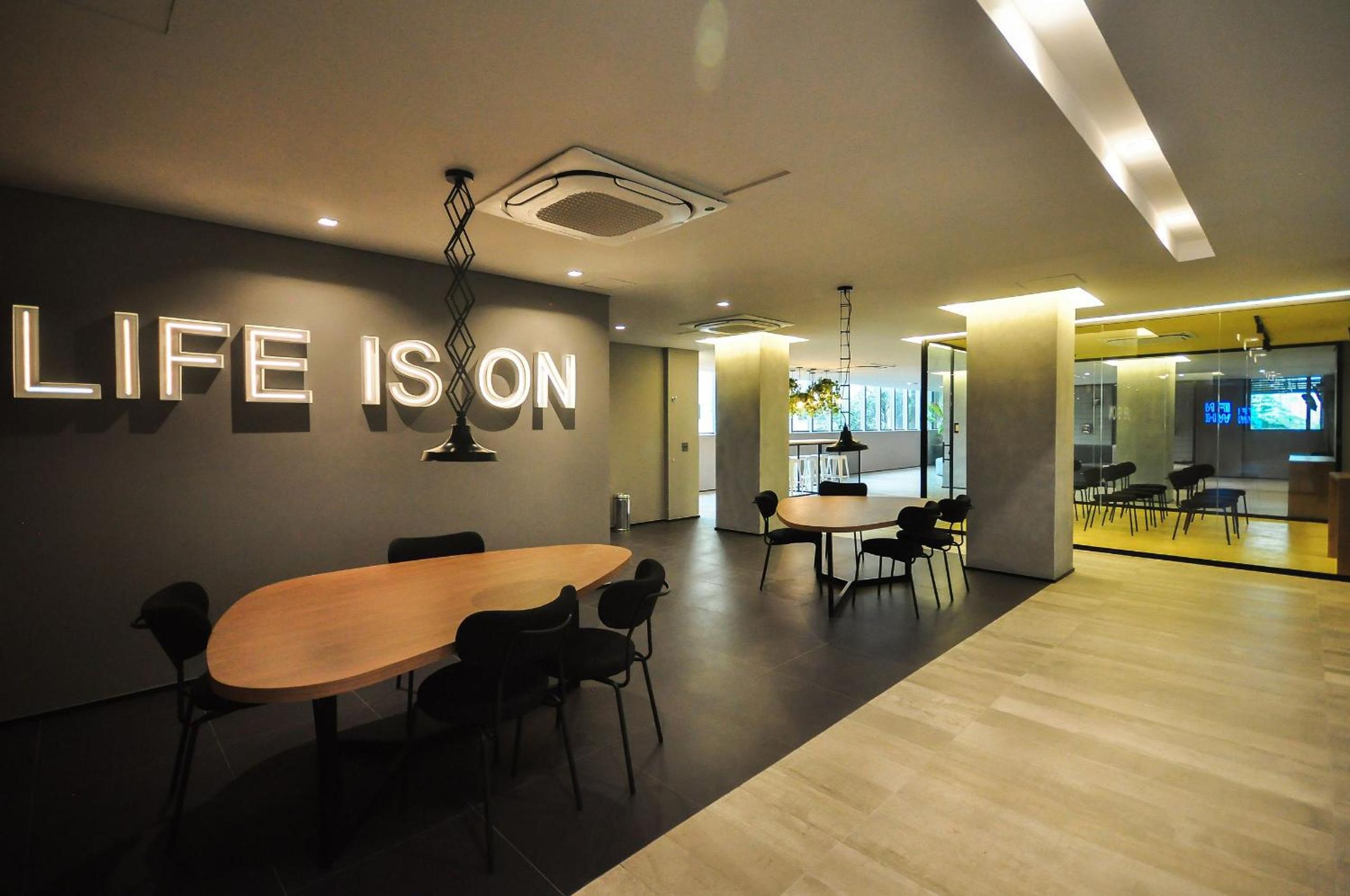 meeting & event spaces