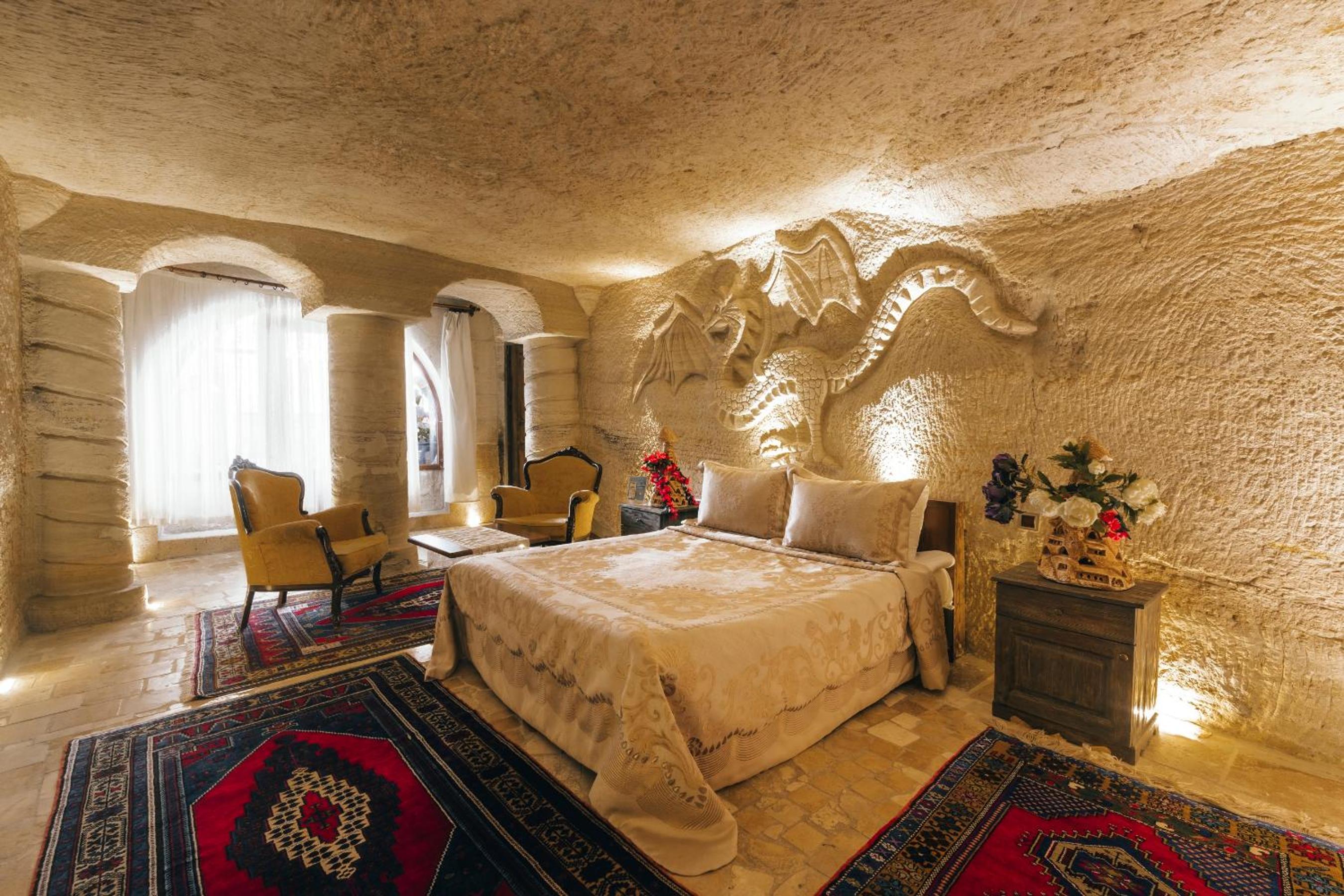 Kayatas Cave Suites - Image 86