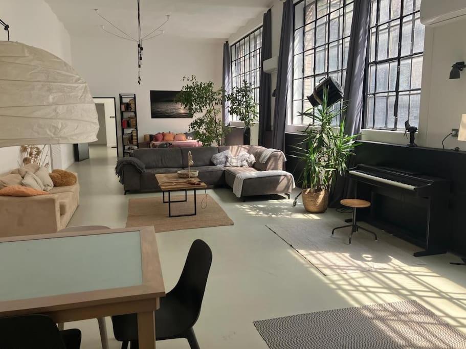 Unique loft in Budapest view 3