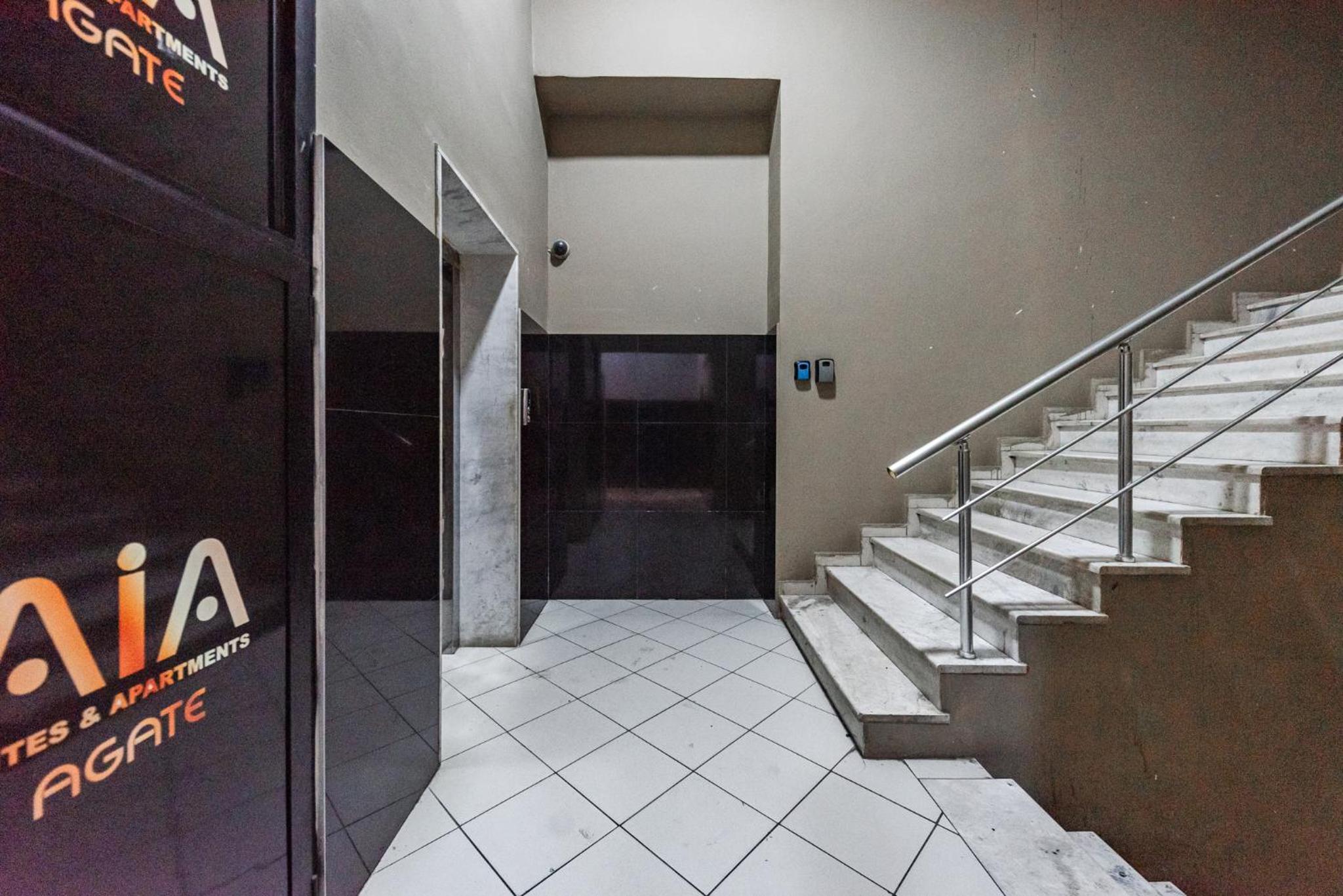 Bright Apartment l 15-Min Walk to City Center