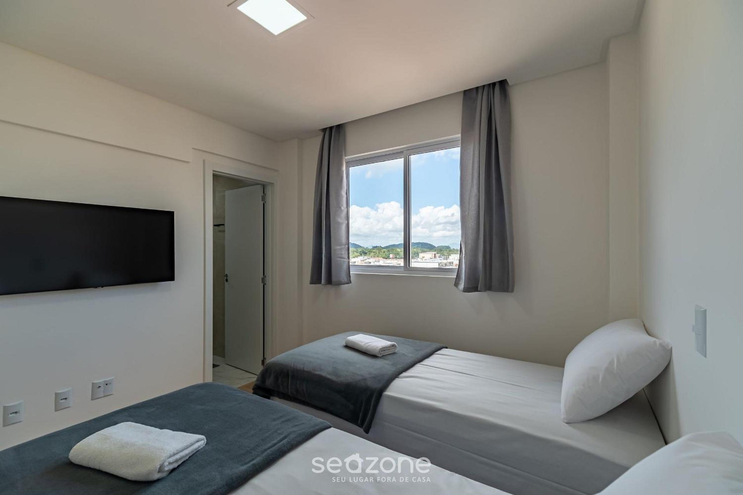CII - Apartments 900m from the Beach in Porto Belo