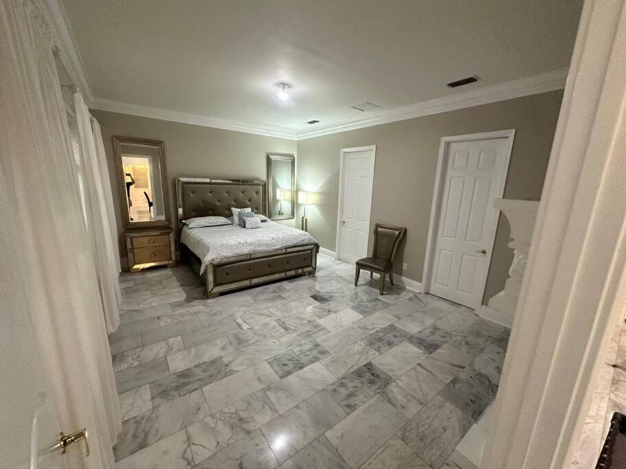 Tampa luxury Stay view 5