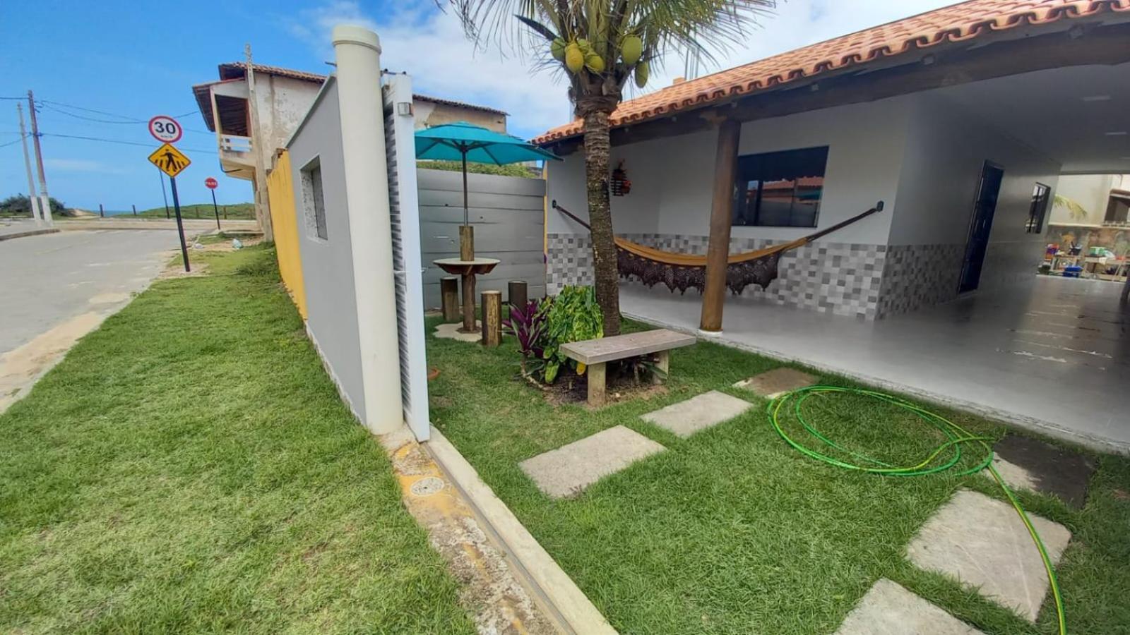Casa de praia toda mobiliada na primeira quadra da ilha de Guriri São Mateus ES