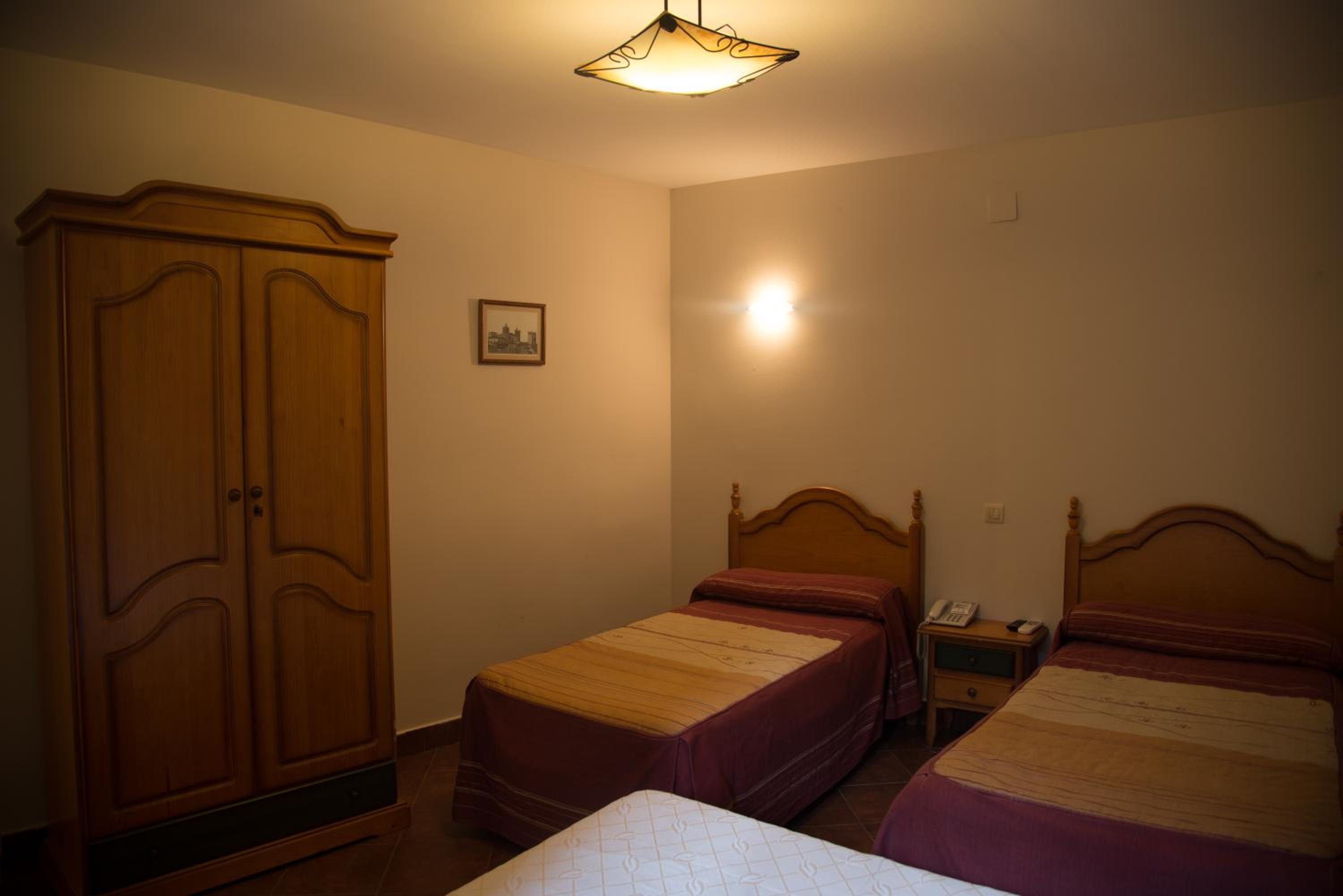Hostal Hueso