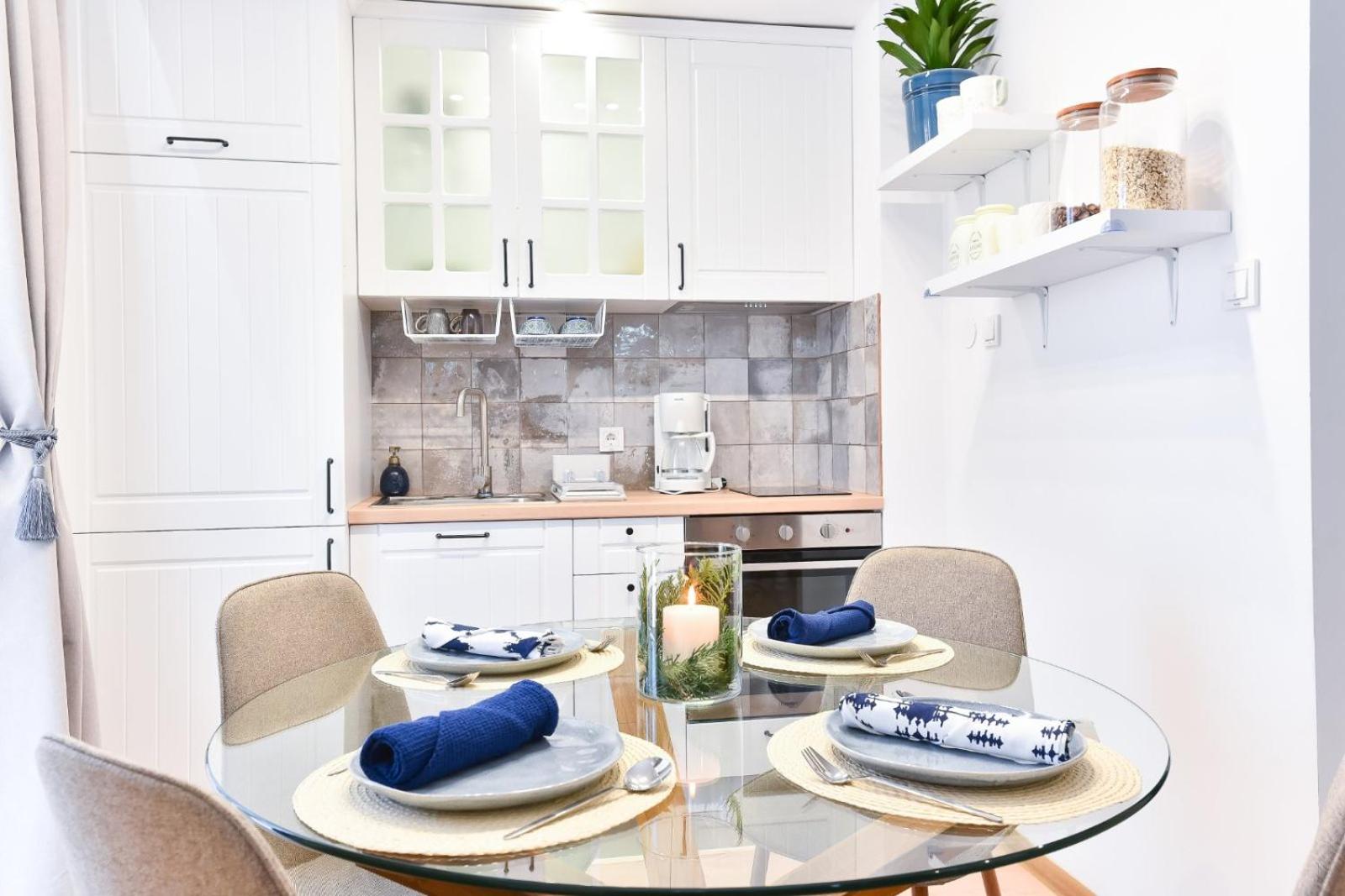 Lyana's One Bedroom apartment
