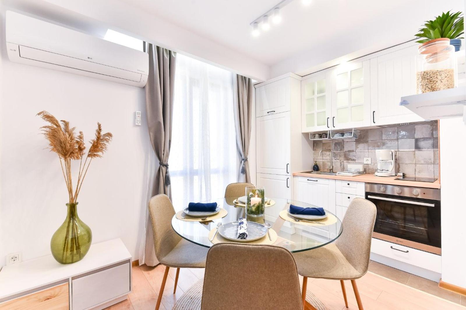 Lyana's One Bedroom apartment