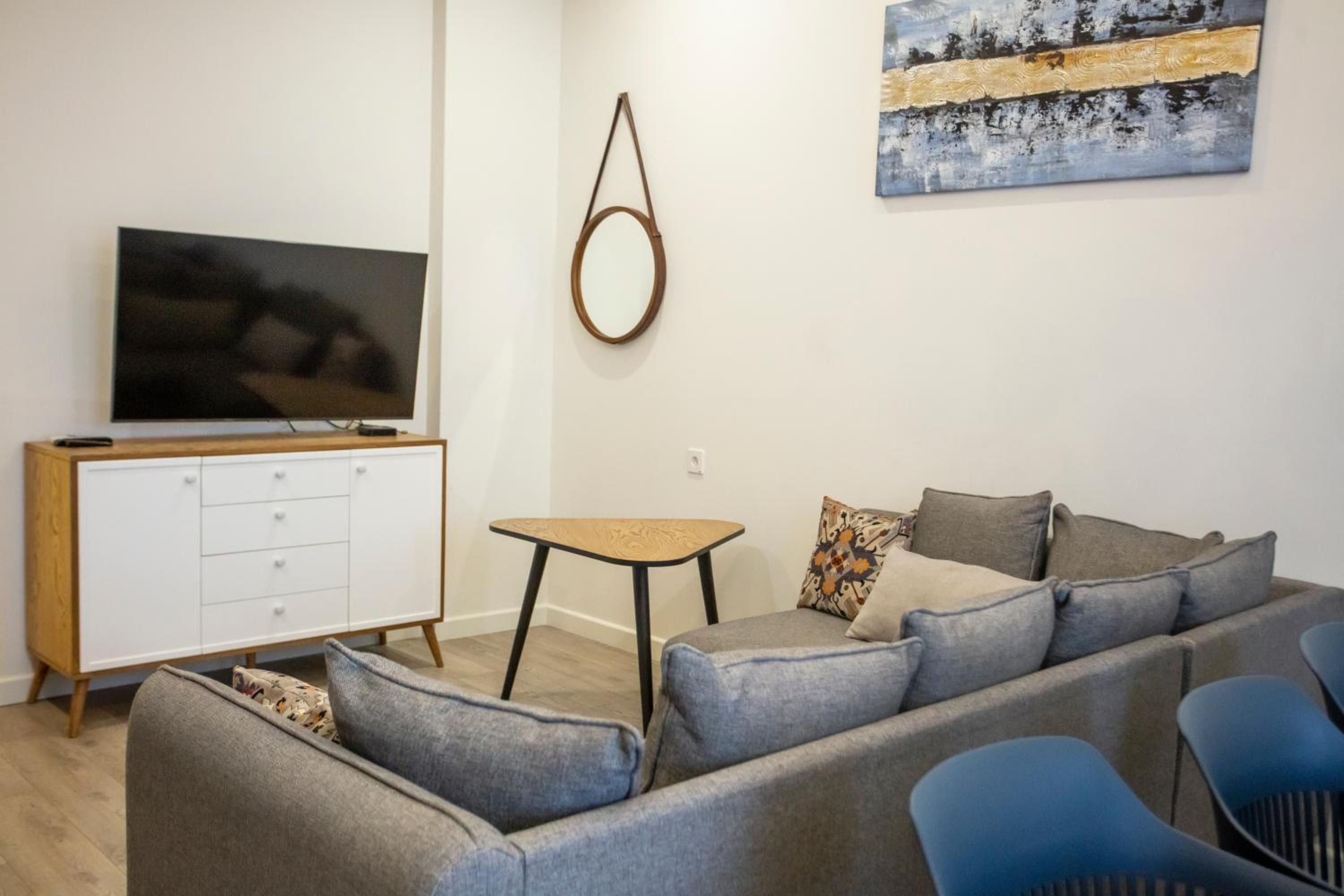 Luxurious 2-Bedroom Condo in Downtown Baku