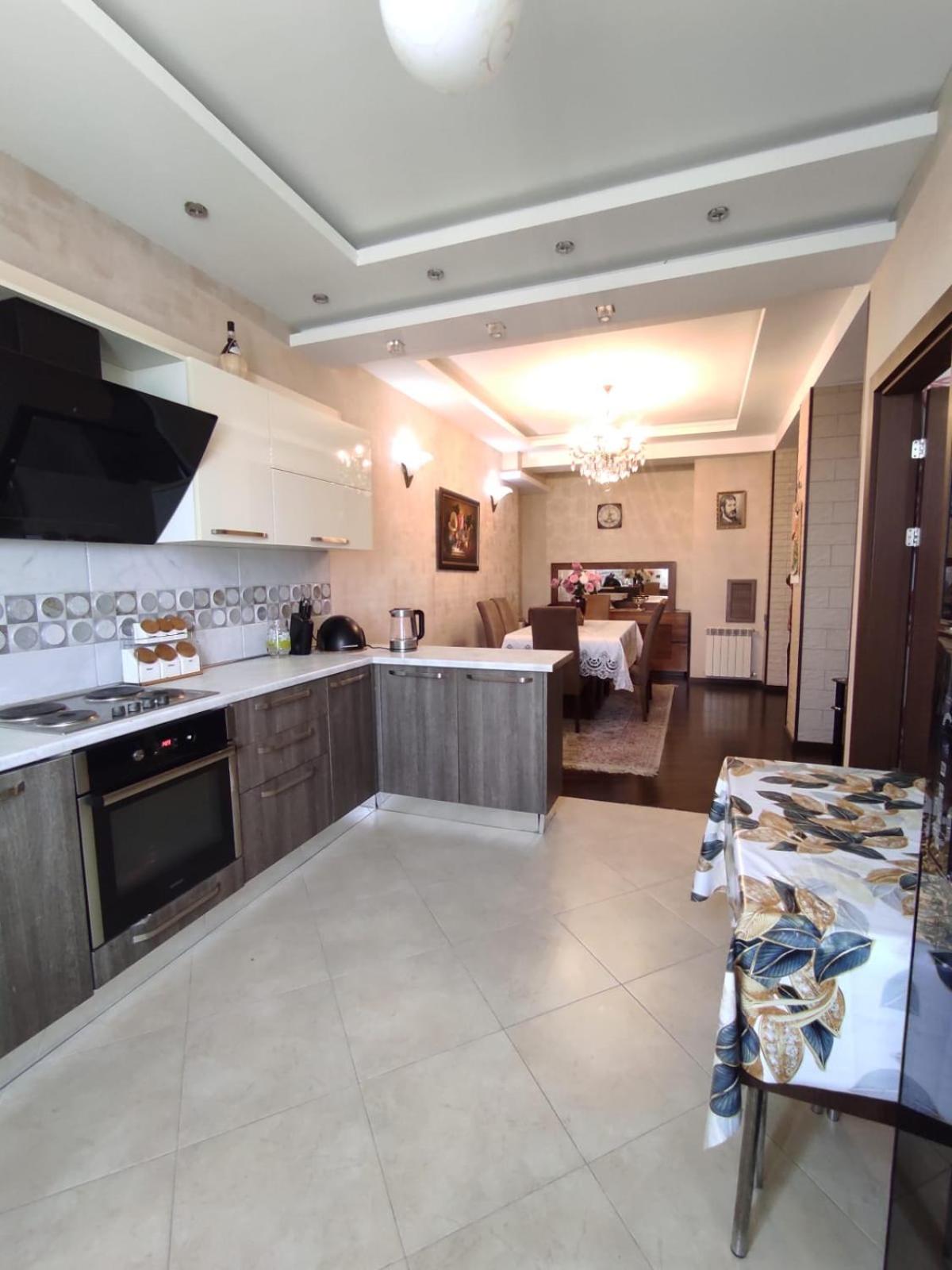 Apartment near the Heydar Aliyev Cultural Center