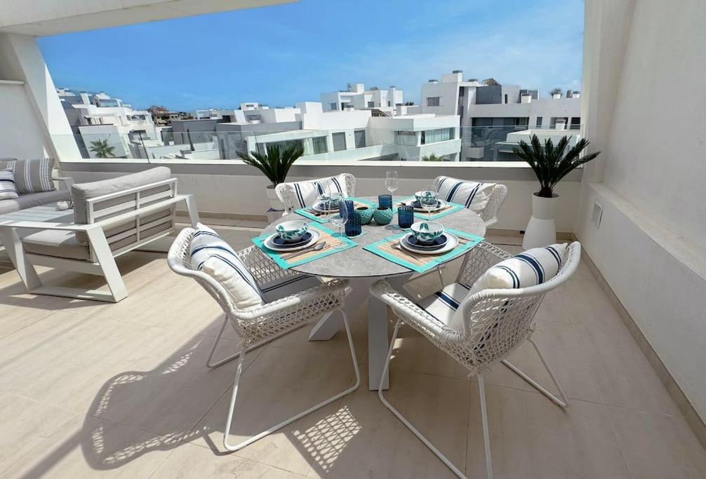 Luxurious South-facing 2 BDR Penthouse Vanian Gardens Estepona with Seaview - Gaya Alegia I photo 3