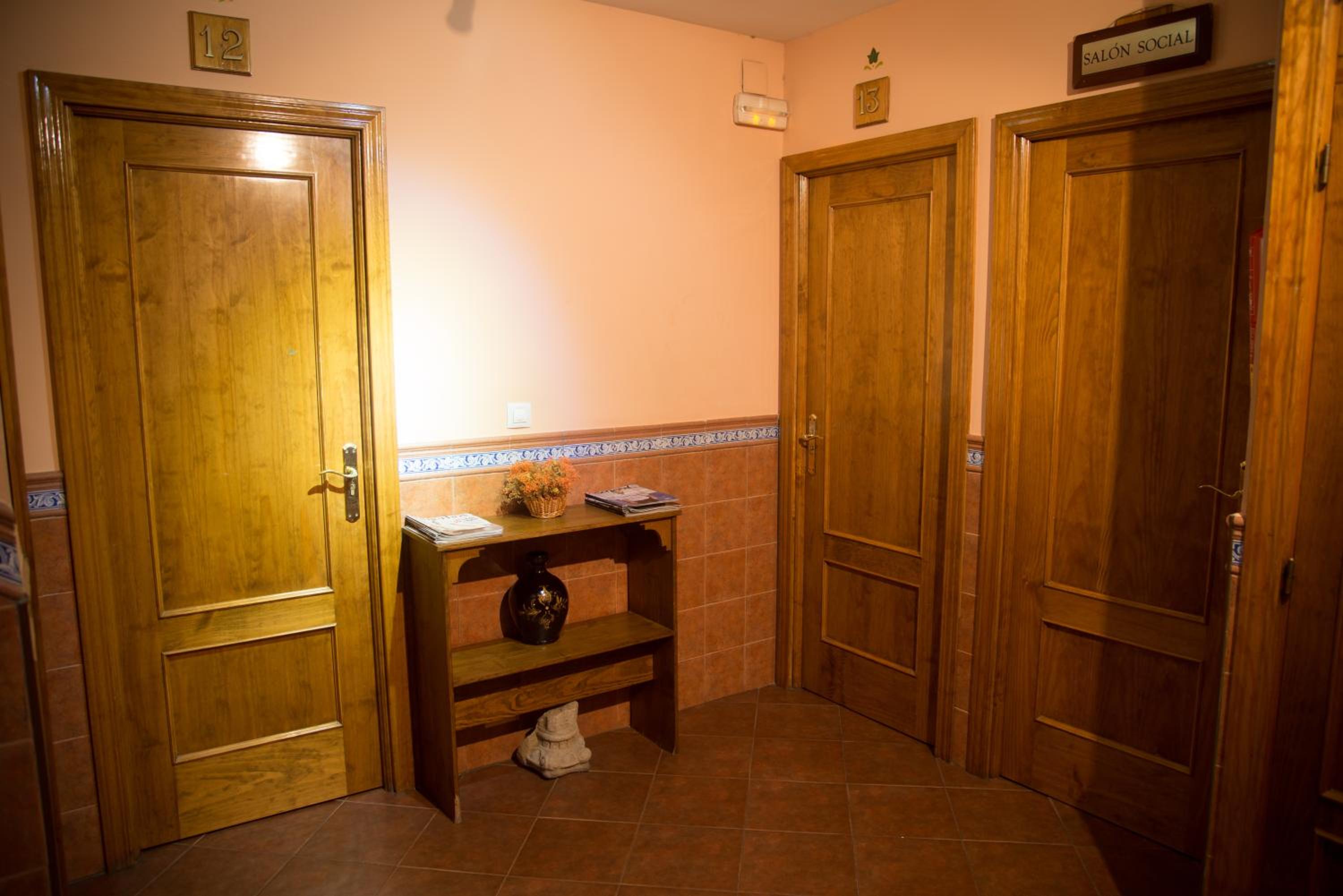 Hostal Hueso