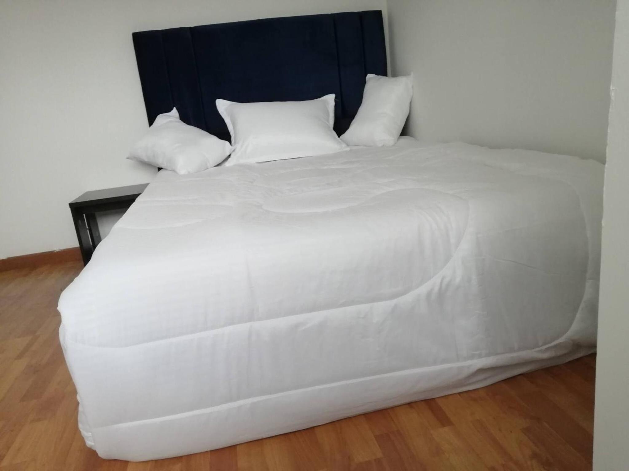 Room in Guest room - Agora Centro De Convenciones