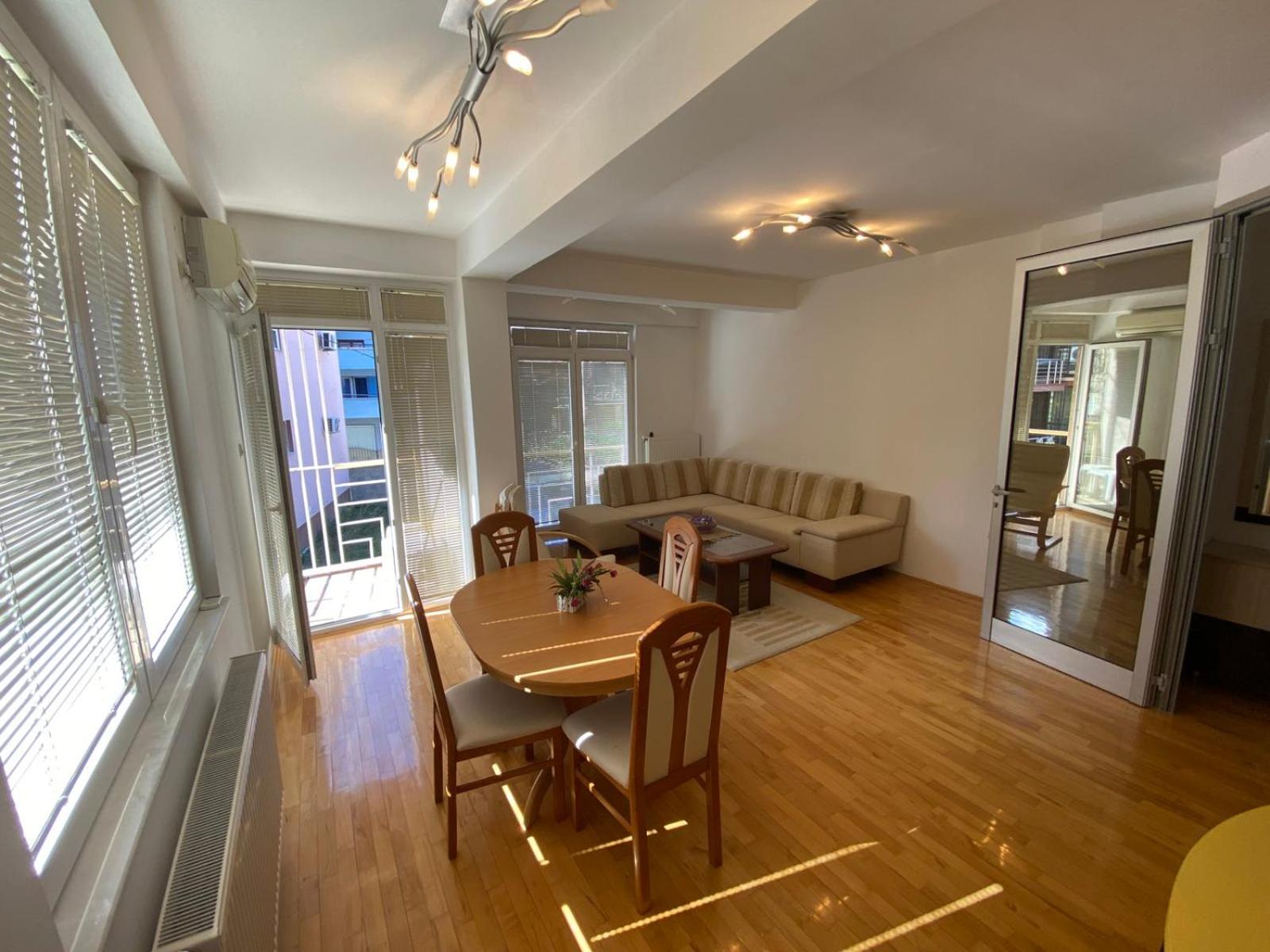 BNB Apartment Center