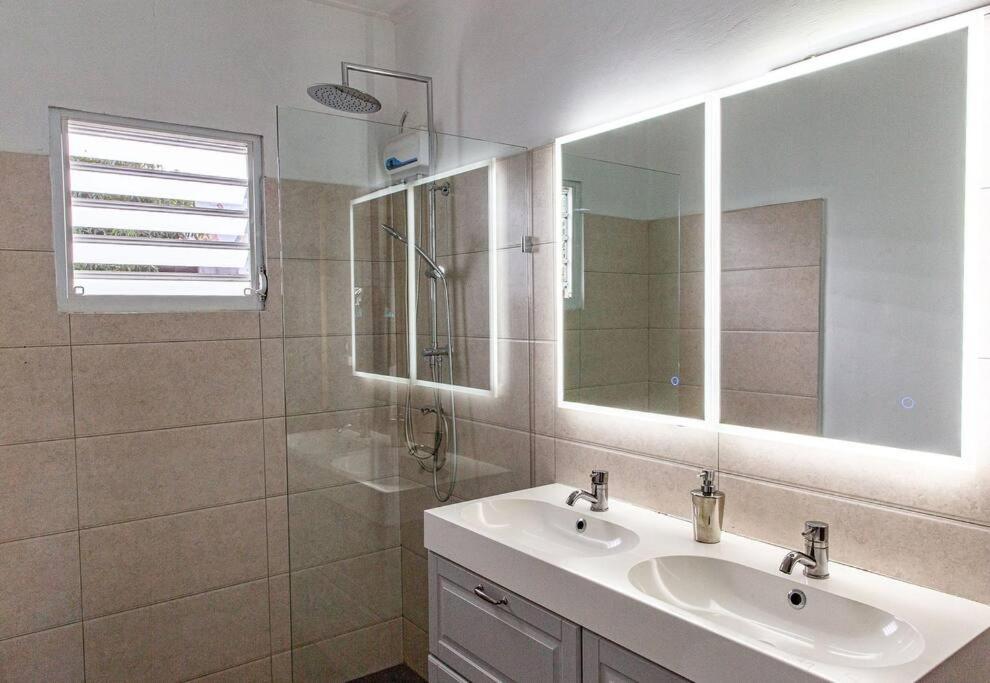 INDIGO HOUSE - Centrally located with private Pool