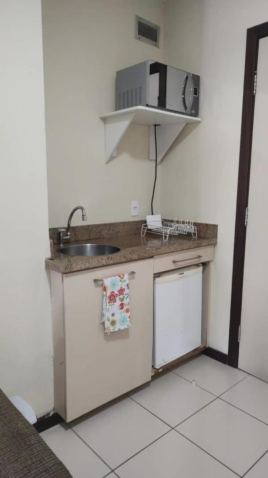 Studio pé na areia, vista, internet e ar