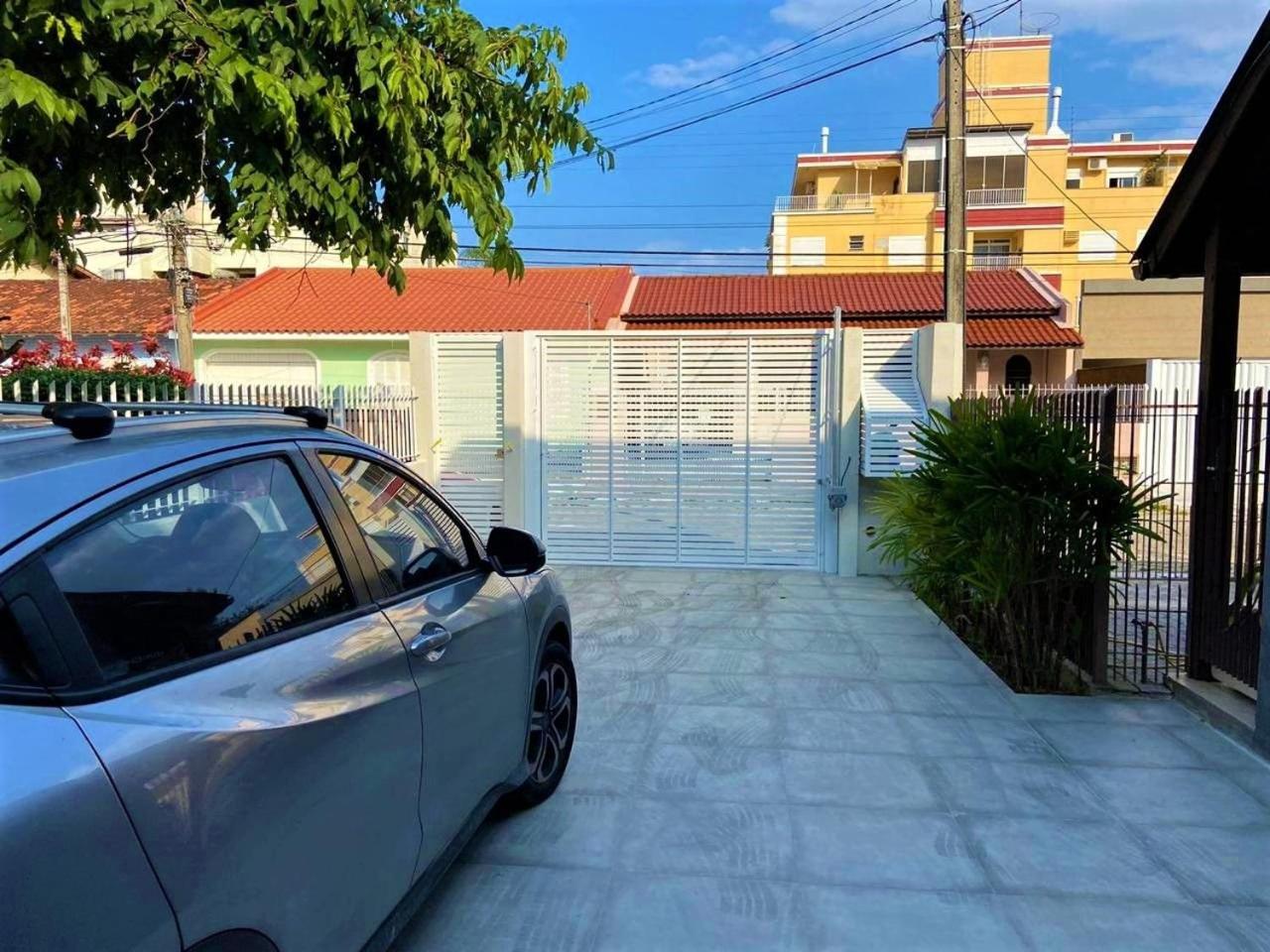 Casa ao Lado da Praia de Canasvieiras - Floripa