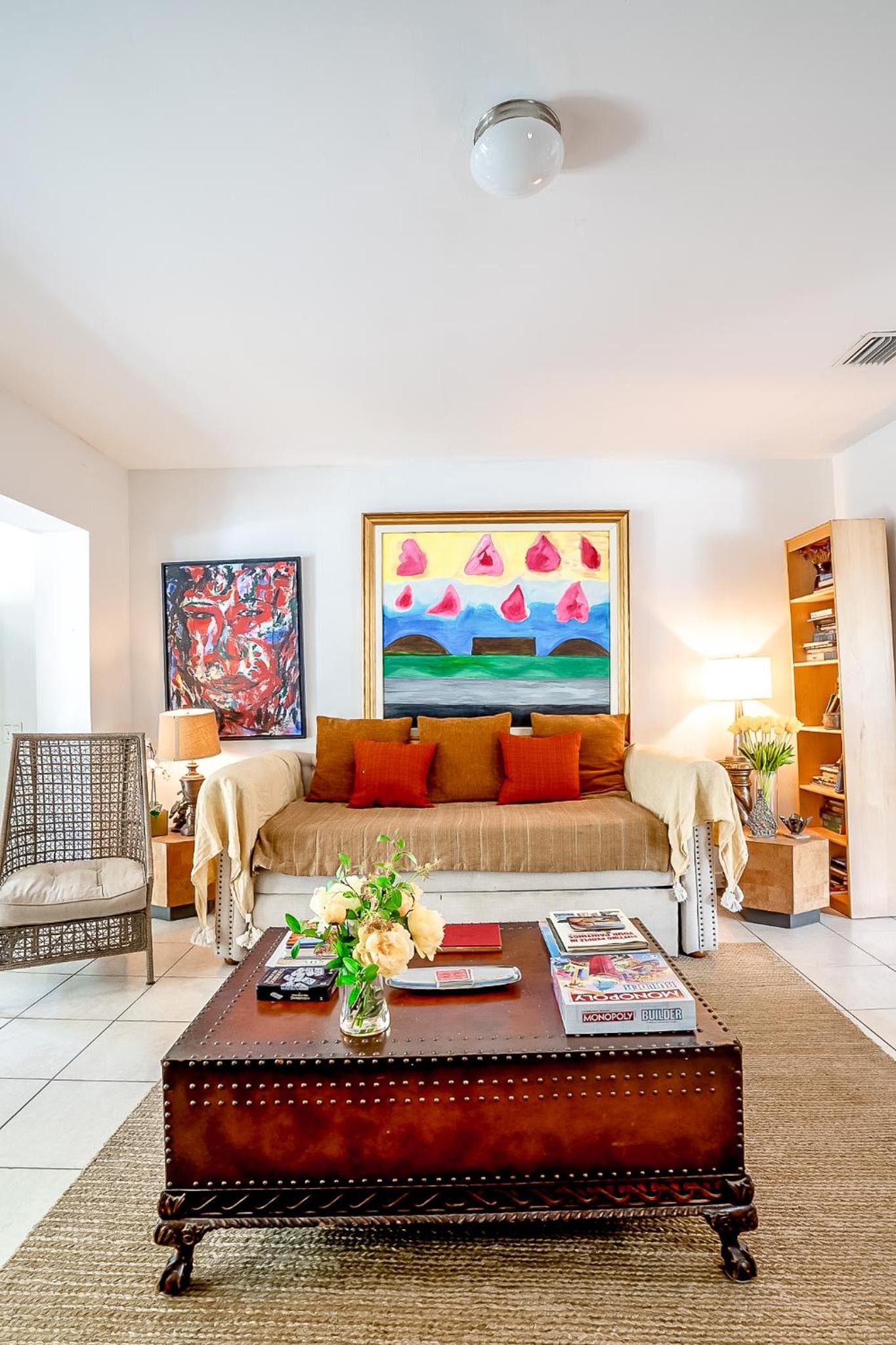 Private Rooms at Miami, Buena Vista with Parking