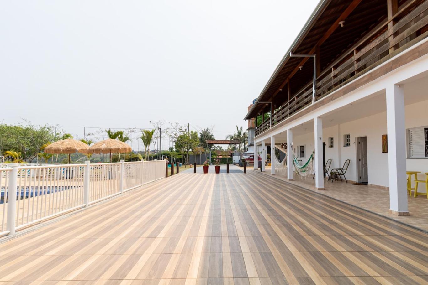 Casa de campo com piscina em Guararema SP