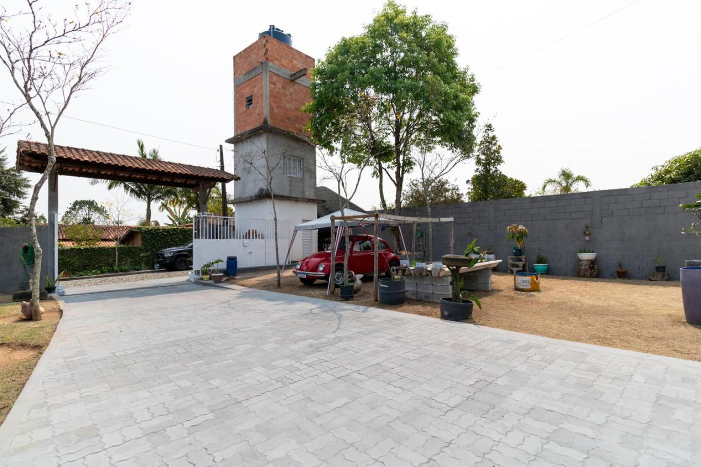 Casa de campo com piscina em Guararema SP