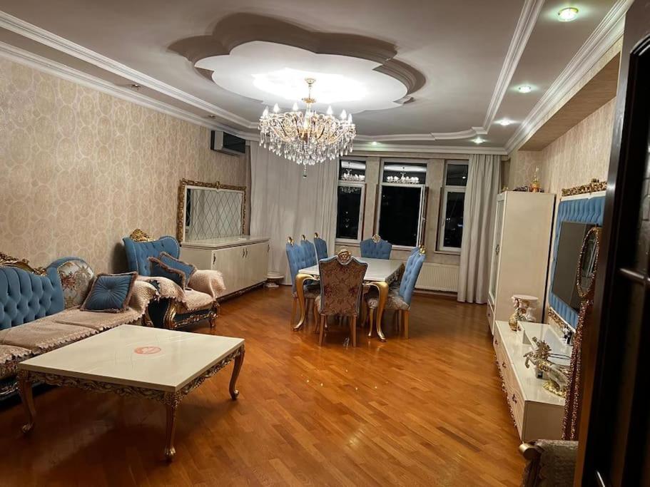 Cozy apartment in the center COP29