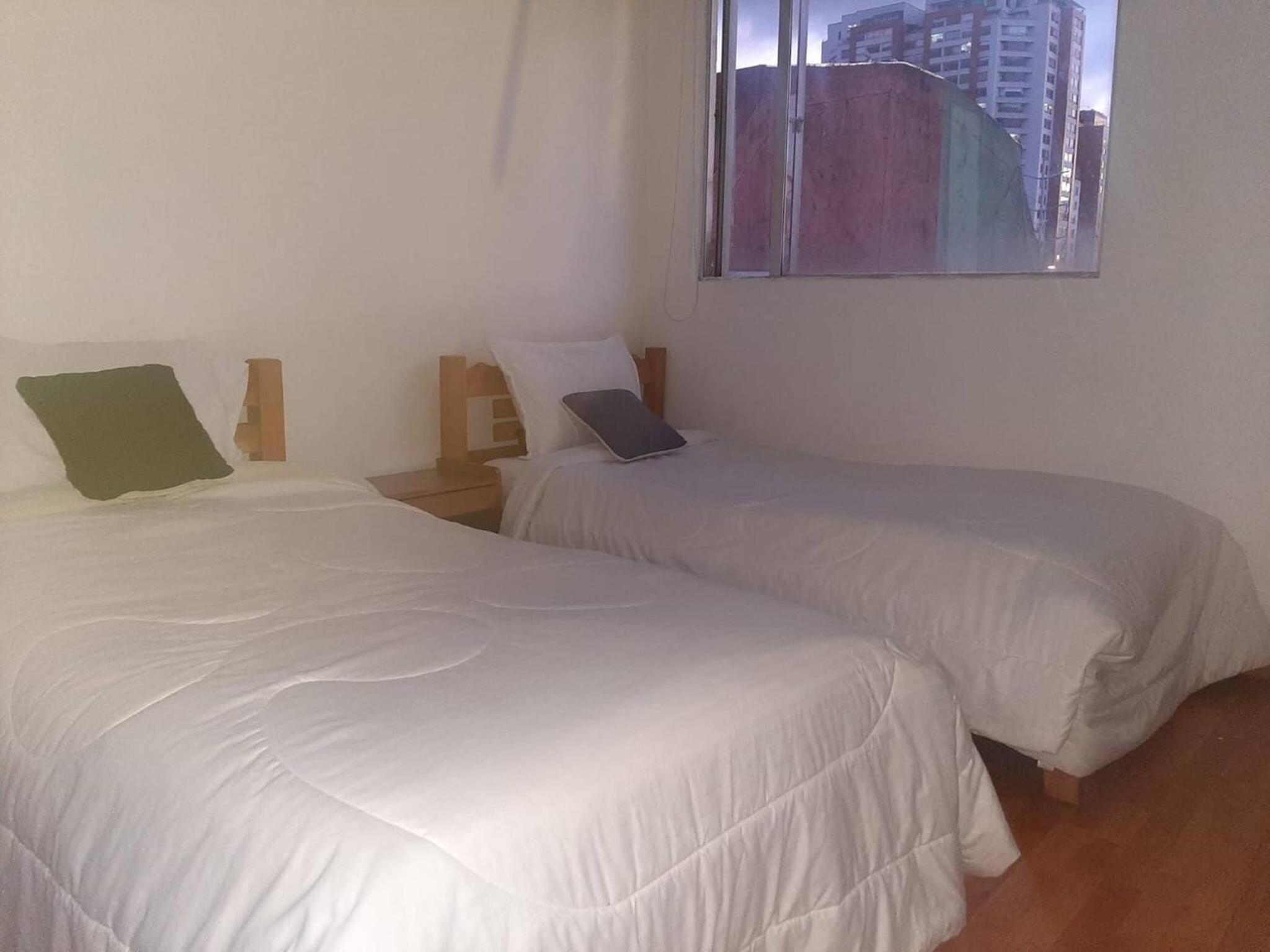 Room in Guest room - Cerca A La Embajada Familiar