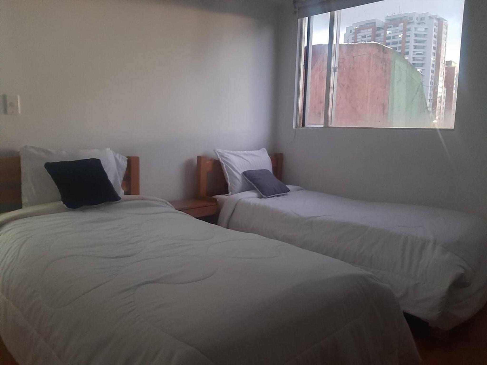 Room in Guest room - Cerca A La Embajada Familiar