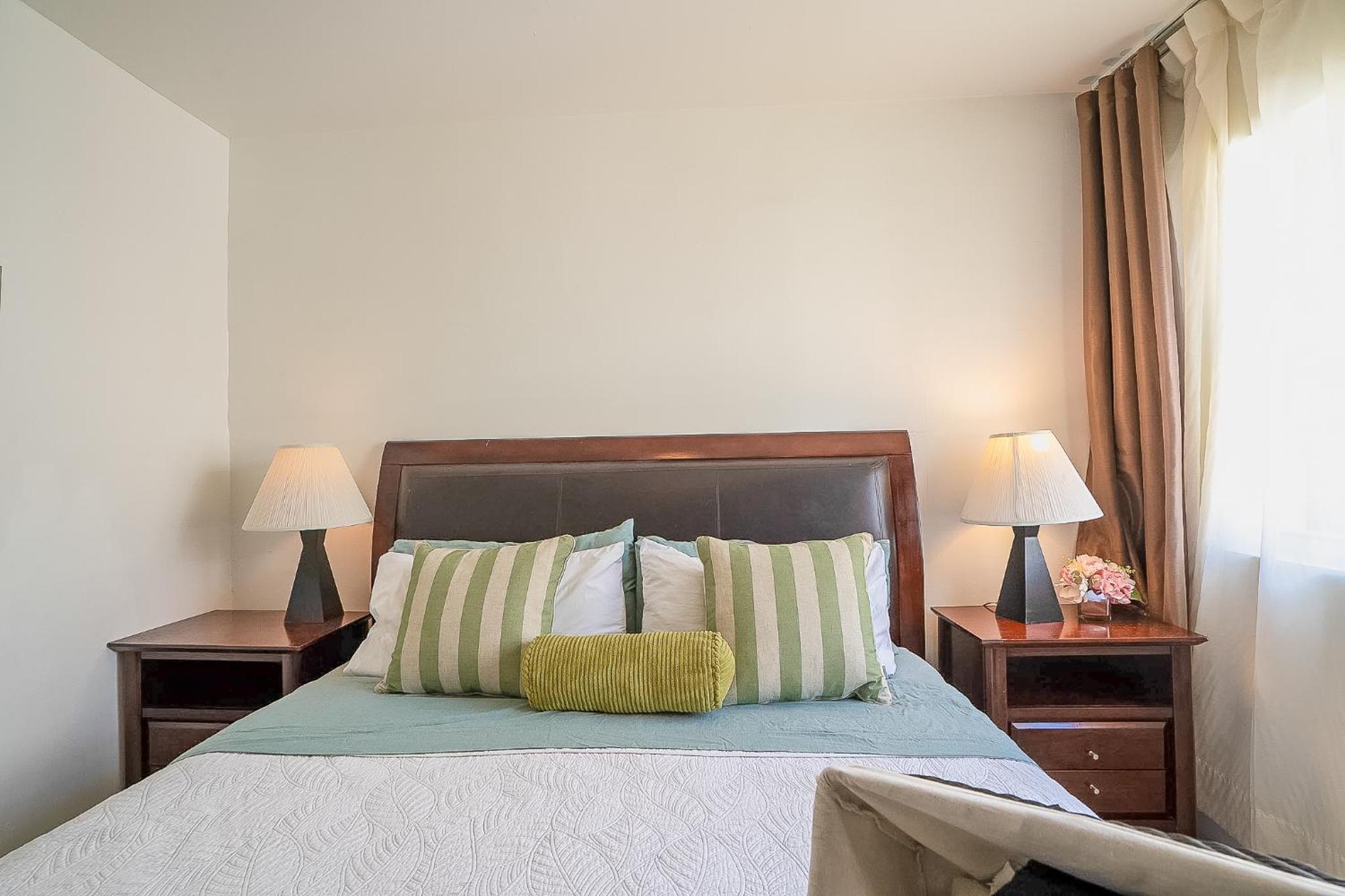 Private Rooms at Miami, Buena Vista with Parking