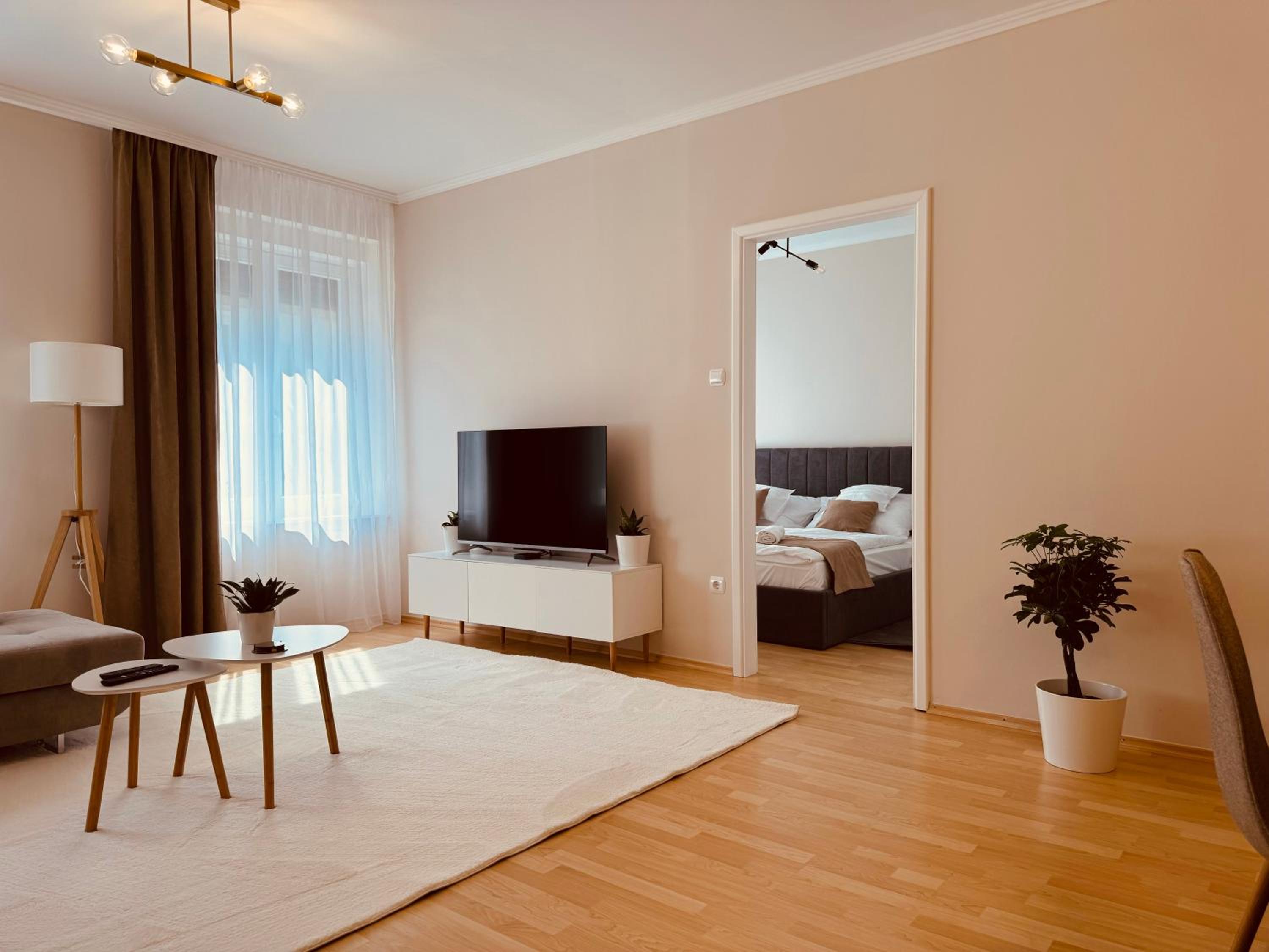 Európa Apartman