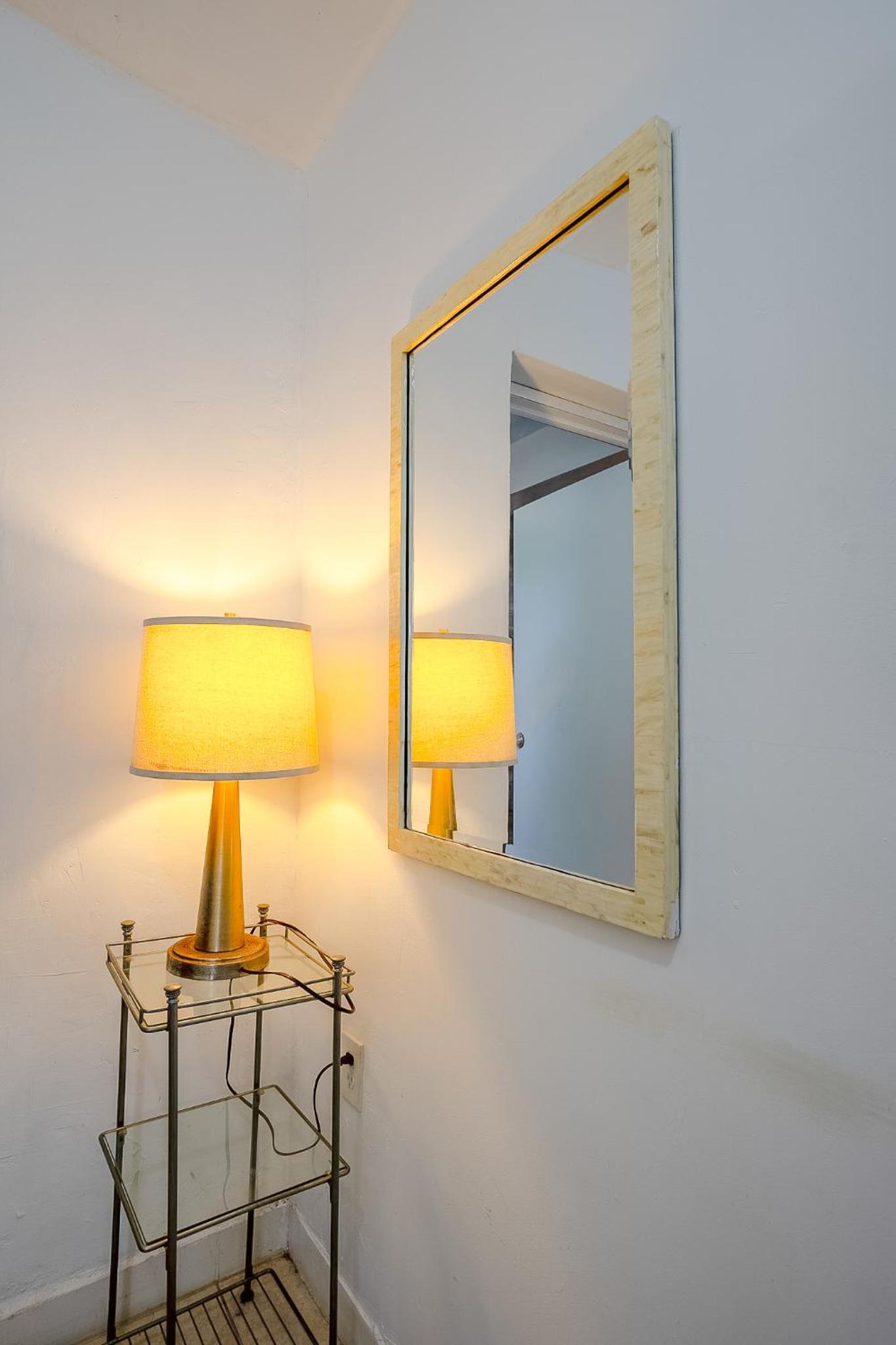 Private Rooms at Miami, Buena Vista with Parking