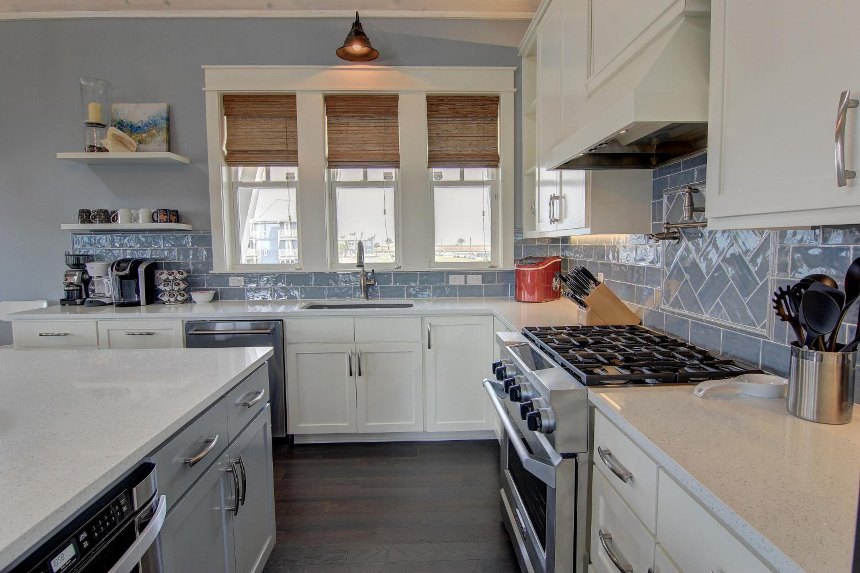 Coastal Charm 258 HI view 3